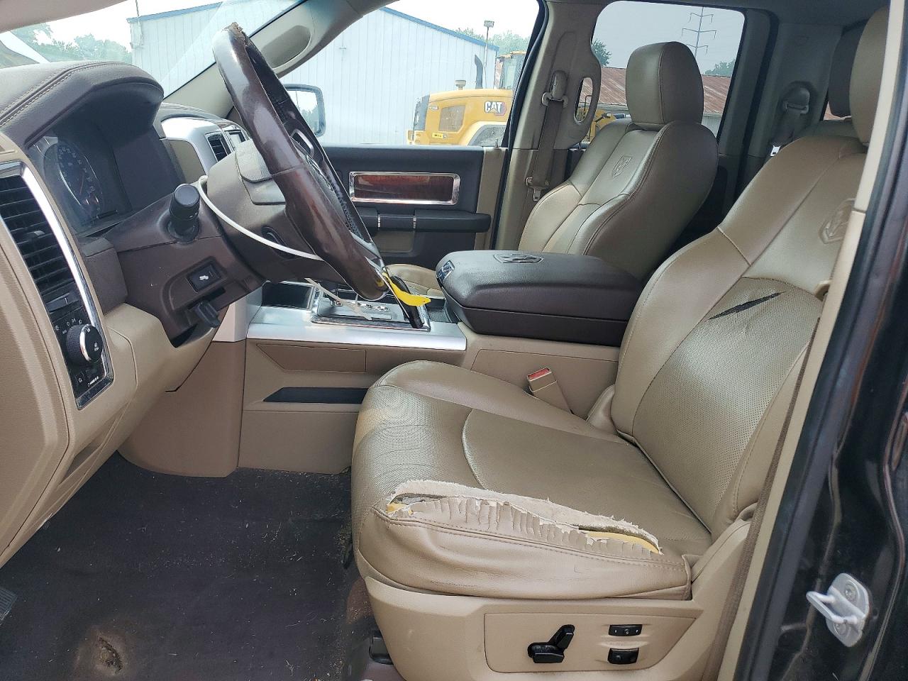 2011 Dodge Ram 1500 Черный vin: 1D7RV1GT0BS647901