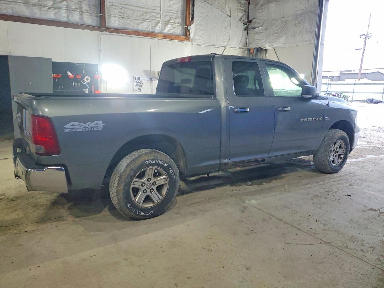 2011 Dodge Ram 1500 Серый vin: 1D7RV1GT1BS510465