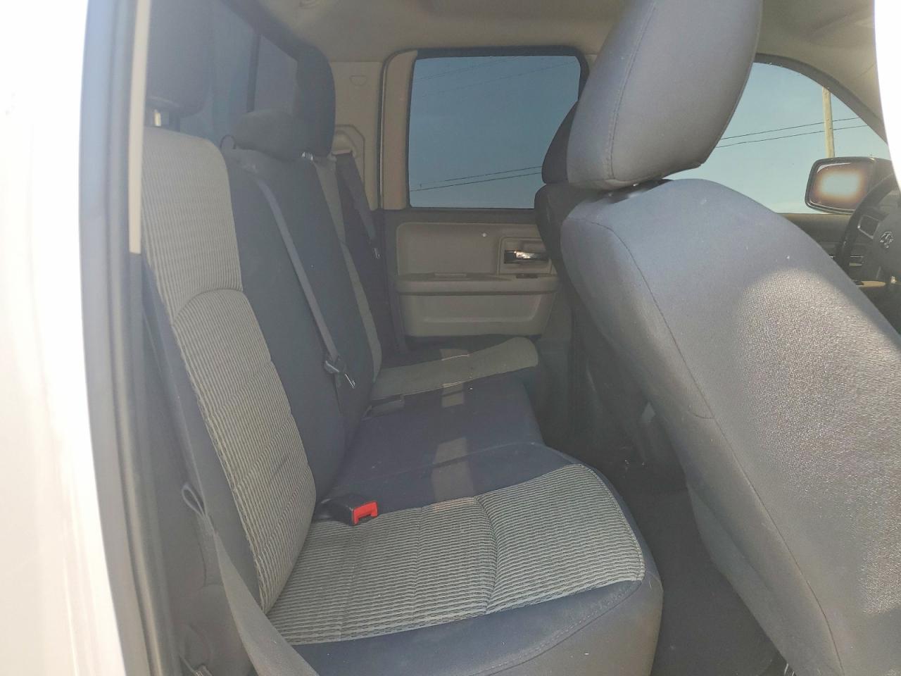 2011 Dodge Ram 1500 White vin: 1D7RV1GT1BS535396
