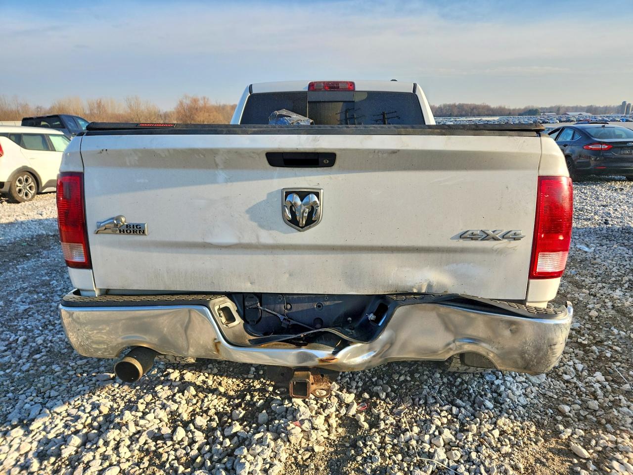 2011 Dodge Ram 1500 White vin: 1D7RV1GT1BS689851