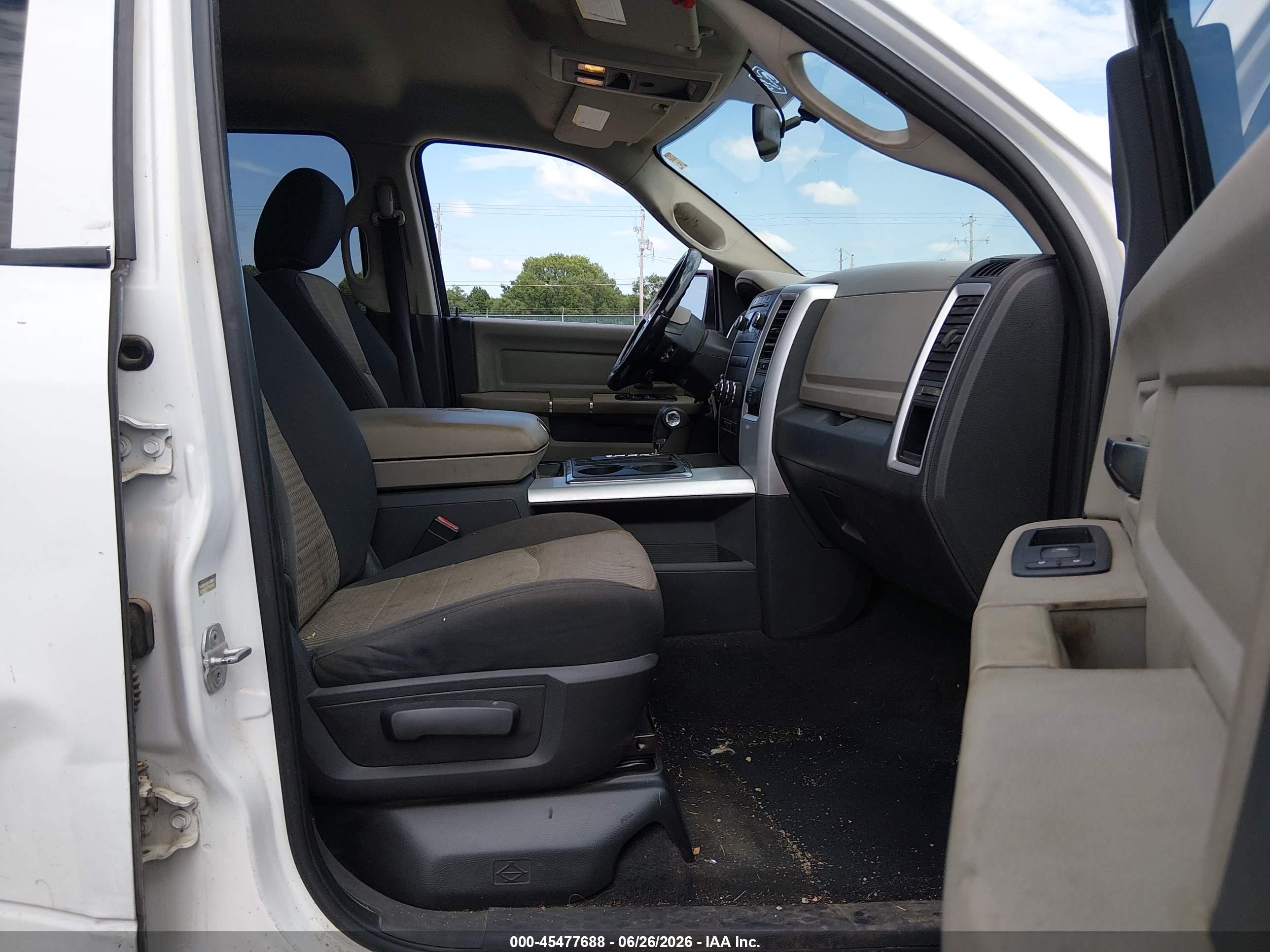 2010 Dodge Ram 1500 Slt White vin: 1D7RV1GT2AS131344
