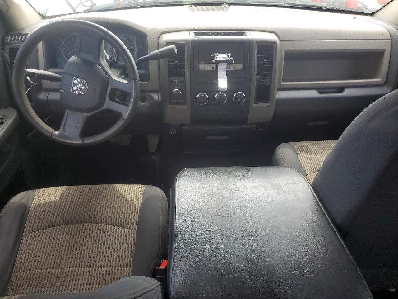 2010 Dodge Ram 1500 White vin: 1D7RV1GT2AS260300