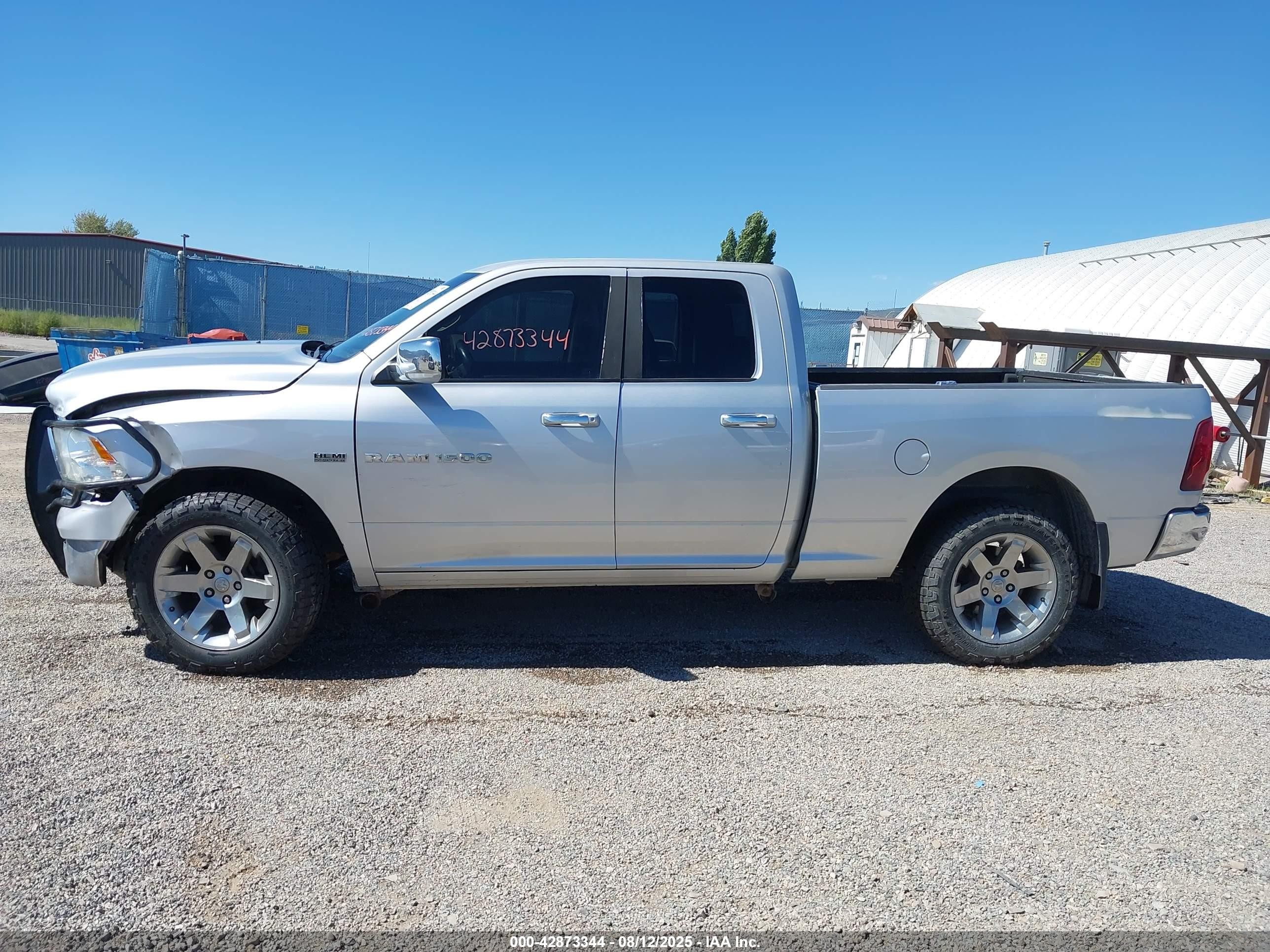 2011 Ram Ram 1500 Laramie Silver vin: 1D7RV1GT2BS531258