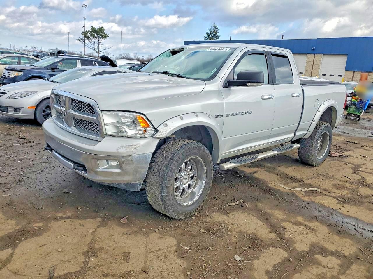 2011 Dodge Ram 1500 Silver vin: 1D7RV1GT2BS543281