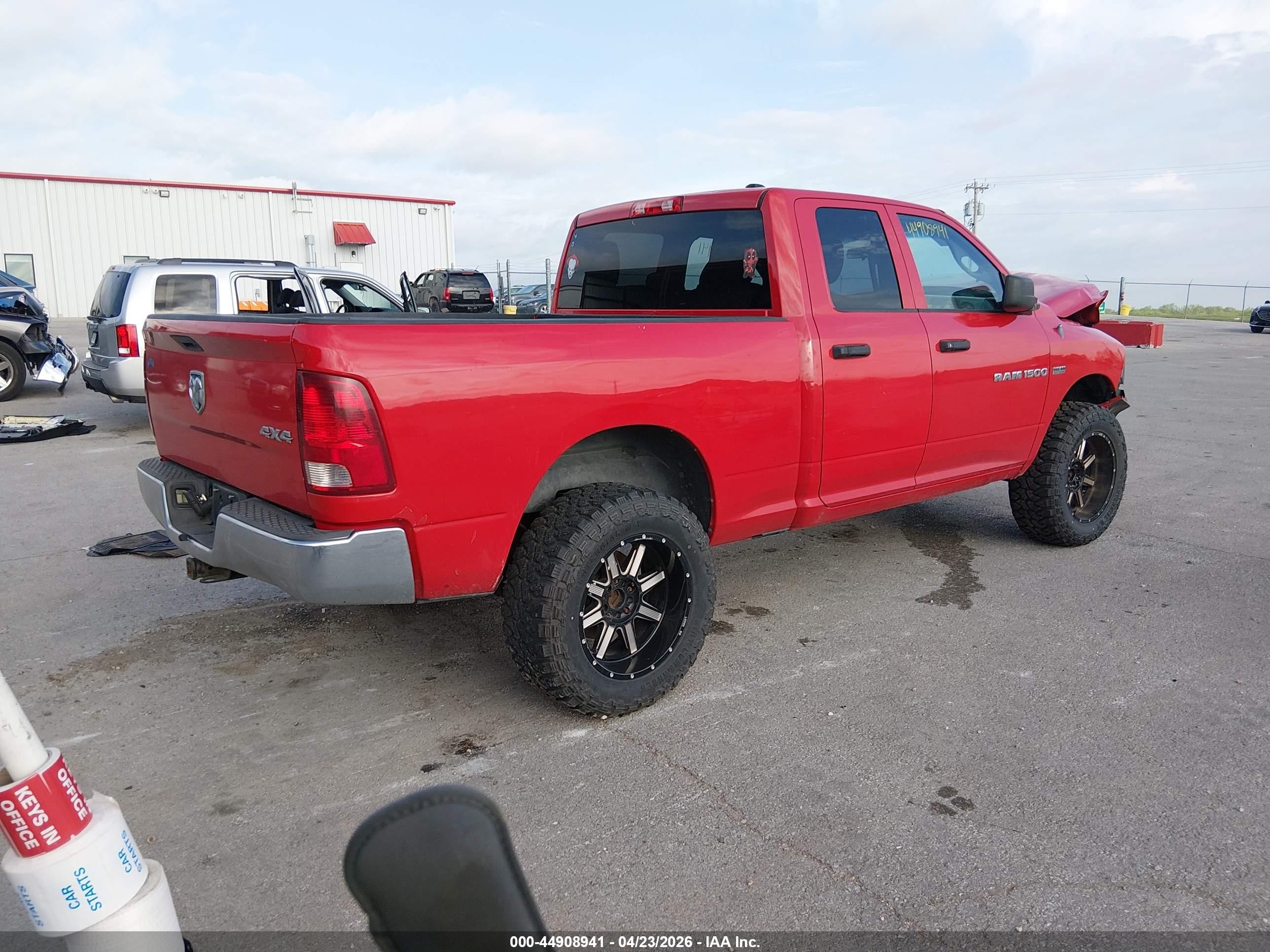 2011 Ram Ram 1500 St Red vin: 1D7RV1GT2BS584901
