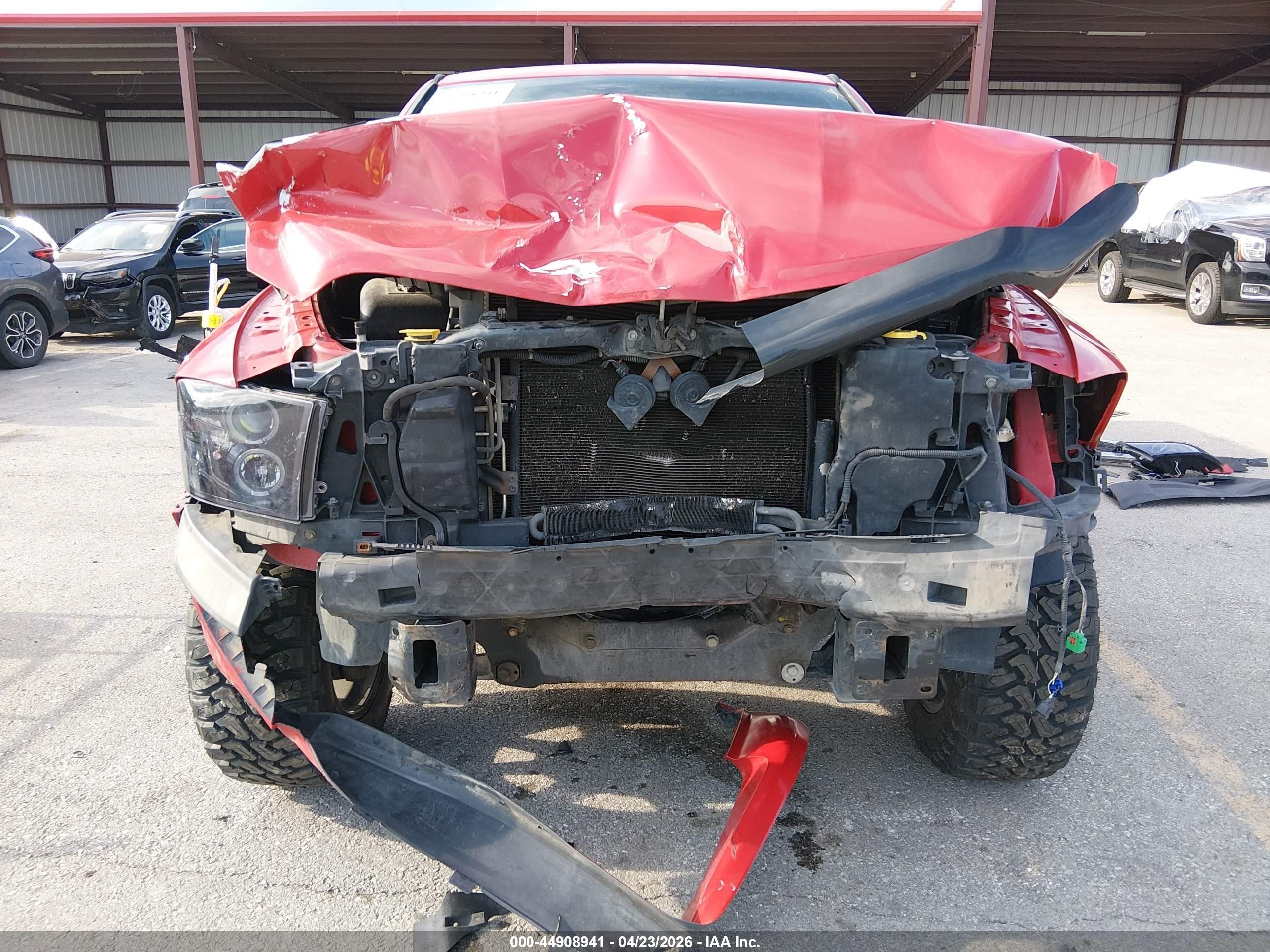 2011 Ram Ram 1500 St Red vin: 1D7RV1GT2BS584901