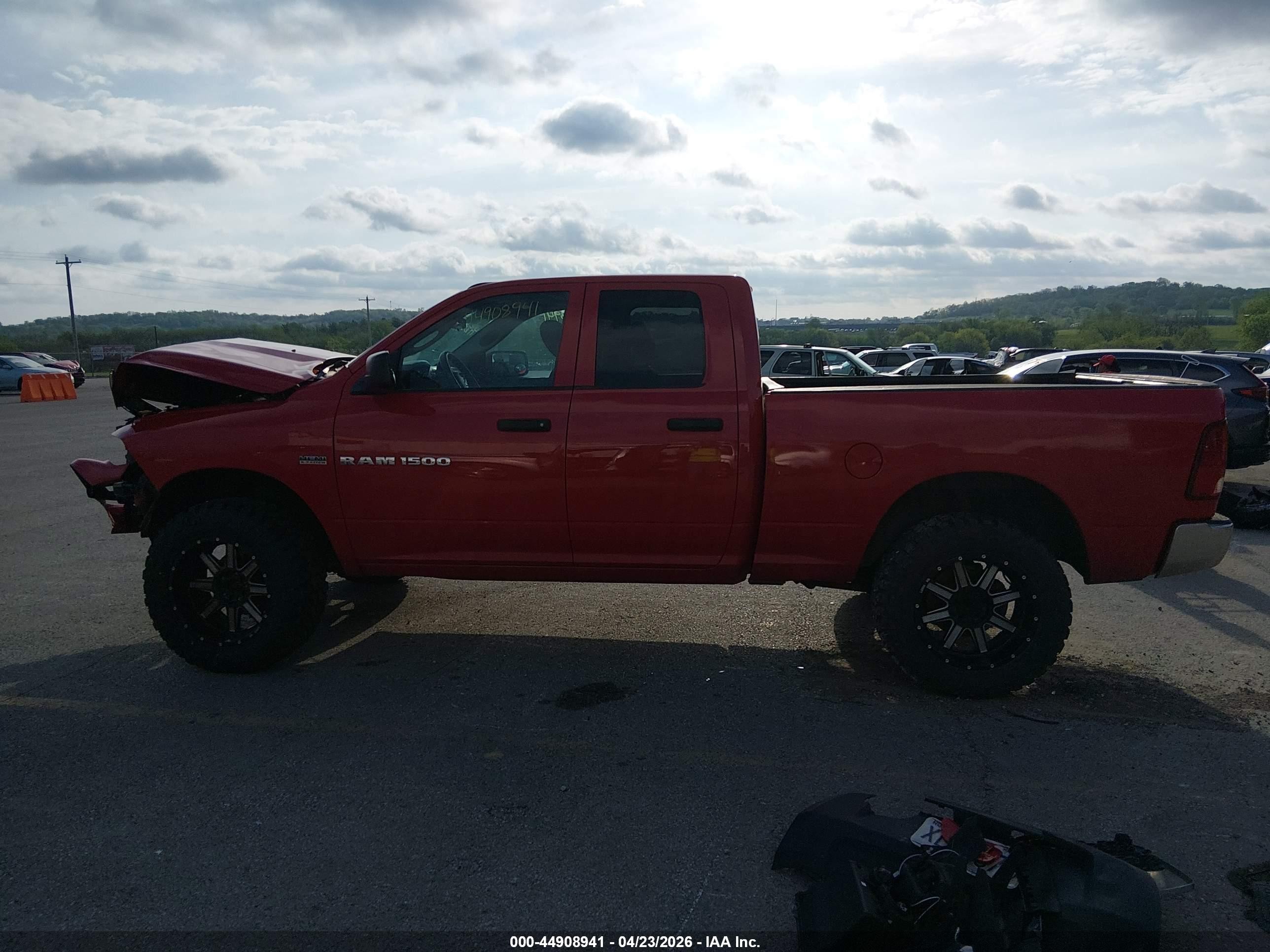 2011 Ram Ram 1500 St Red vin: 1D7RV1GT2BS584901