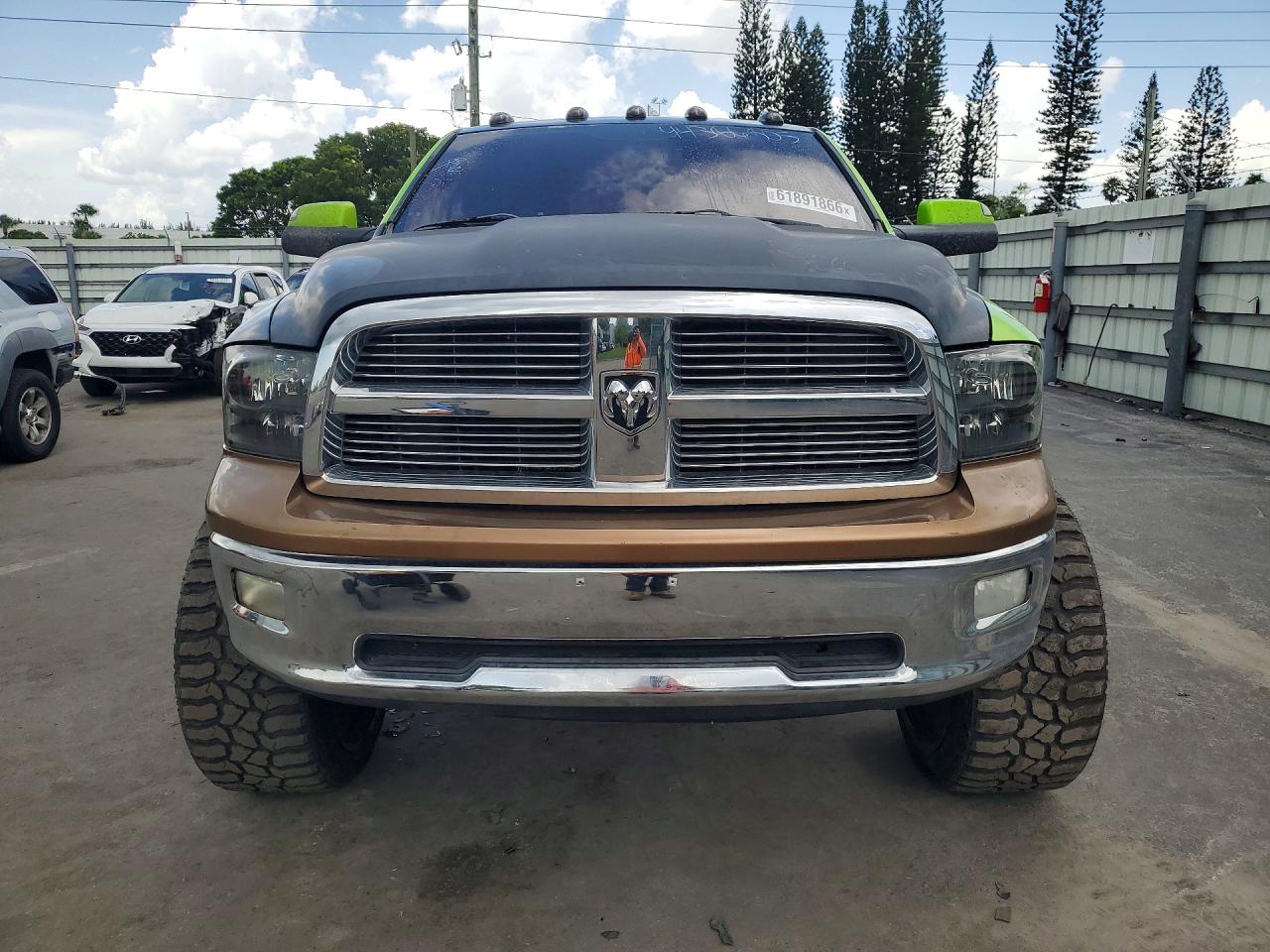 2011 Dodge Ram 1500 Green vin: 1D7RV1GT2BS616617