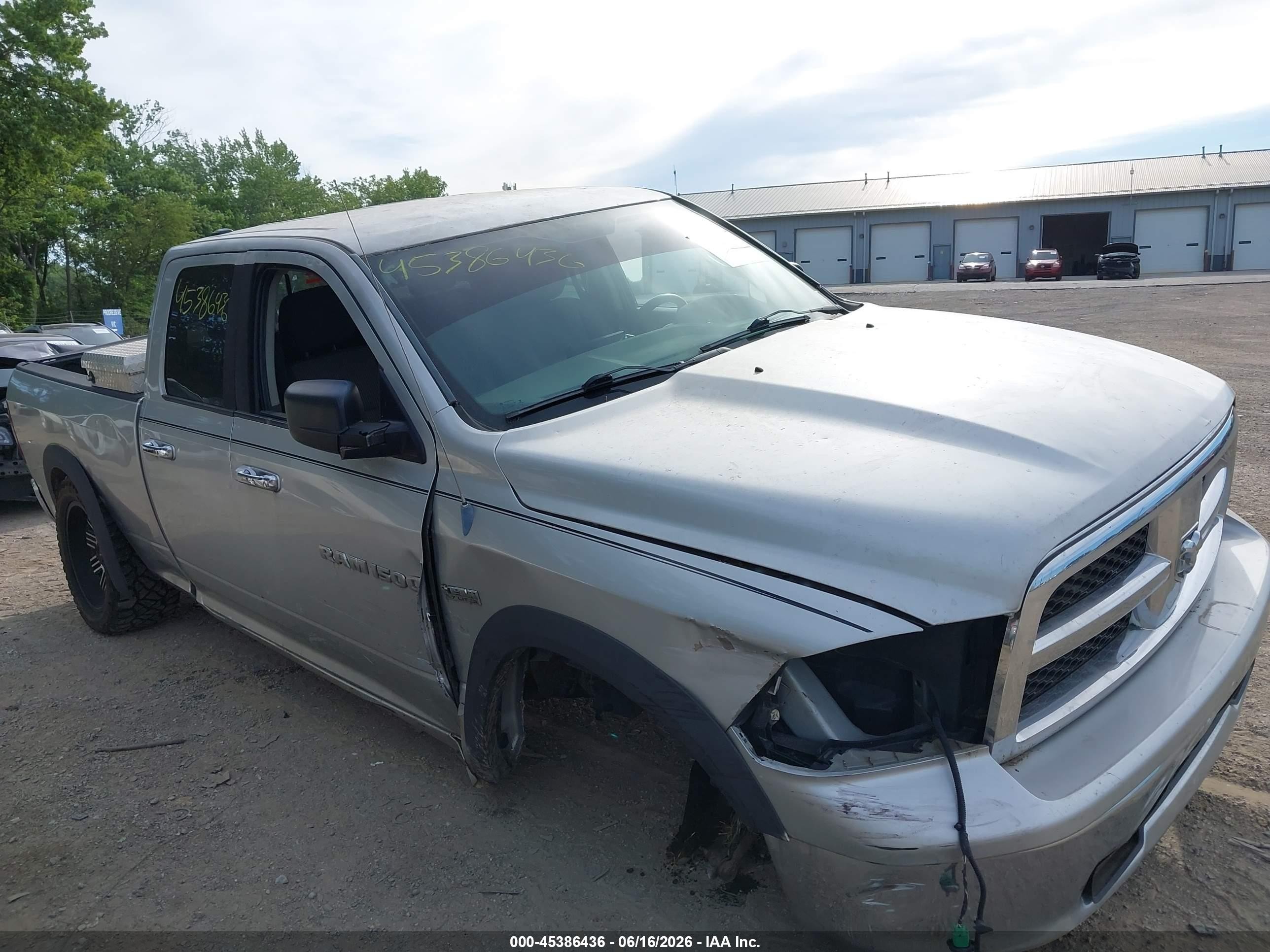 2011 Ram Ram 1500 Slt Silver vin: 1D7RV1GT2BS639637