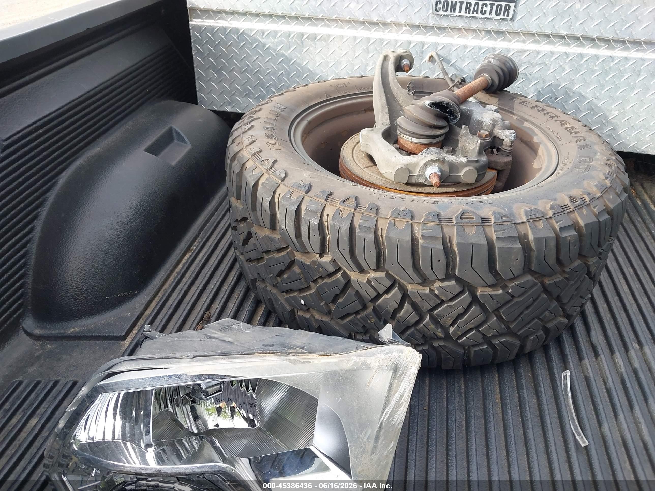 2011 Ram Ram 1500 Slt Silver vin: 1D7RV1GT2BS639637
