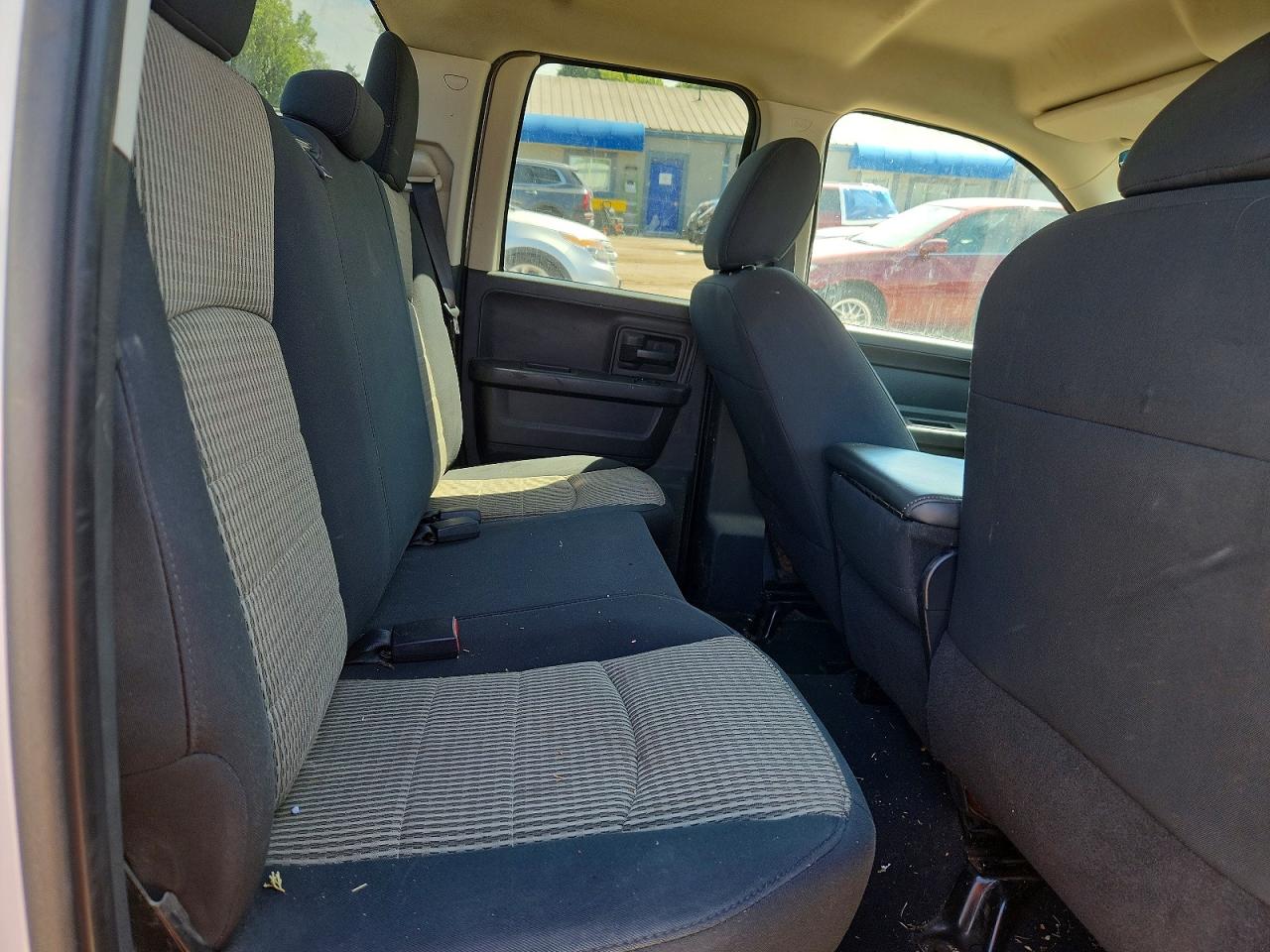 2011 Dodge Ram 1500 Белый vin: 1D7RV1GT2BS679183