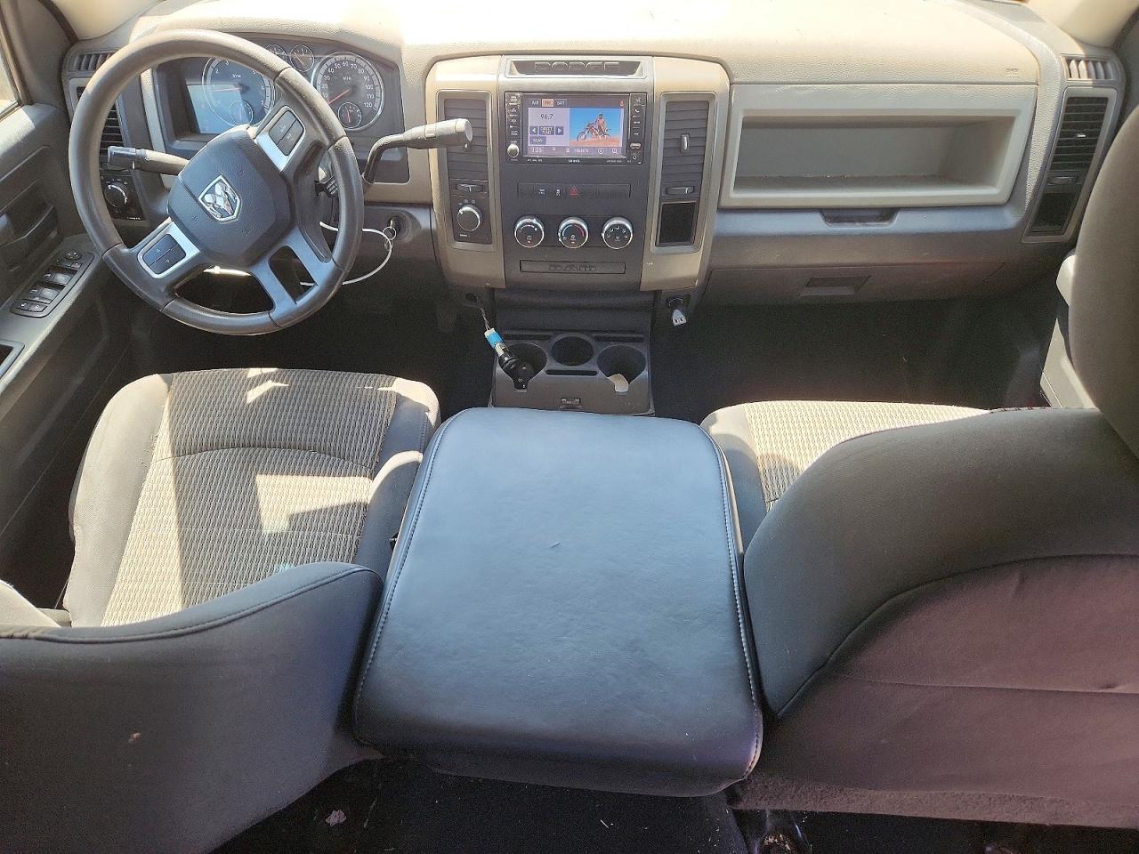 2011 Dodge Ram 1500 Белый vin: 1D7RV1GT2BS679183