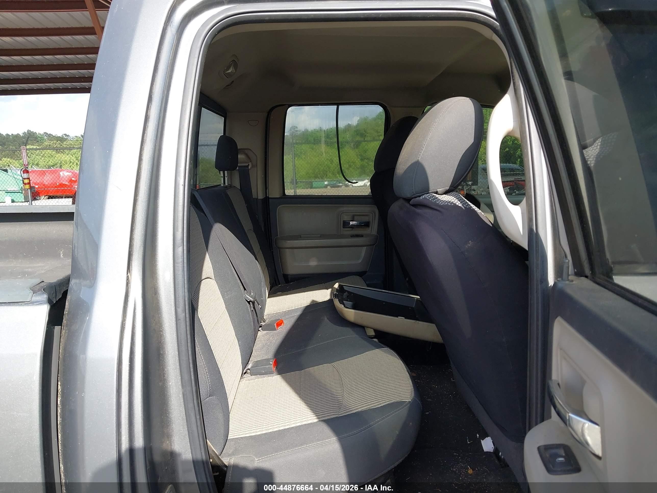 2010 Dodge Ram 1500 Slt/sport/trx Gray vin: 1D7RV1GT3AS110101