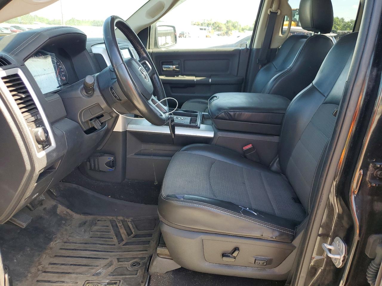 2010 Dodge Ram 1500 Black vin: 1D7RV1GT3AS207301