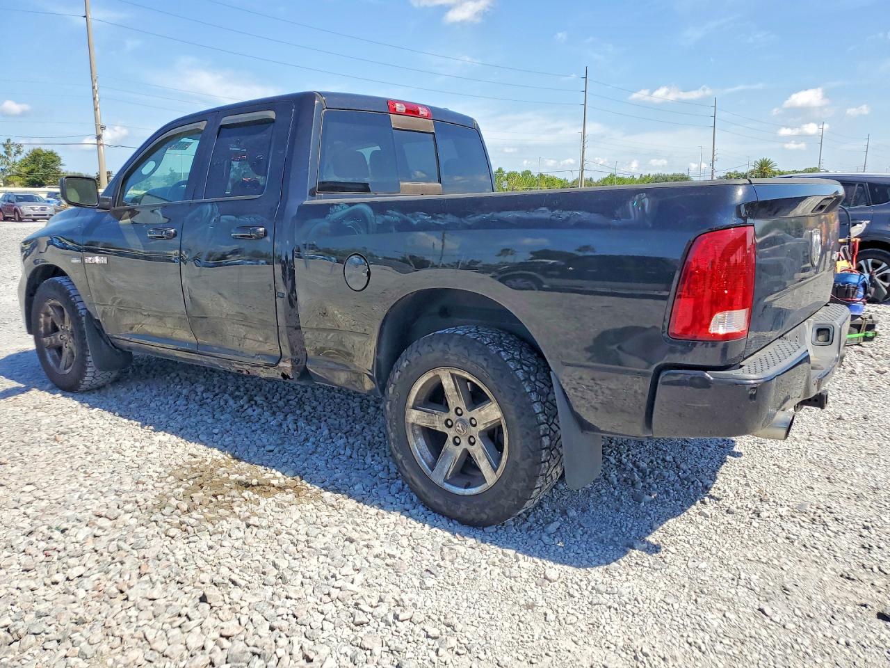 2010 Dodge Ram 1500 Black vin: 1D7RV1GT3AS207301