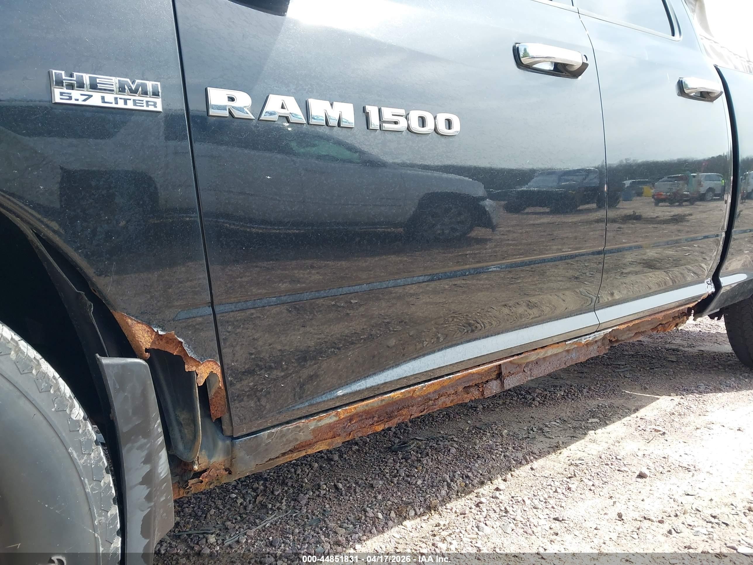 2011 Ram Ram 1500 Slt Black vin: 1D7RV1GT3BS617744