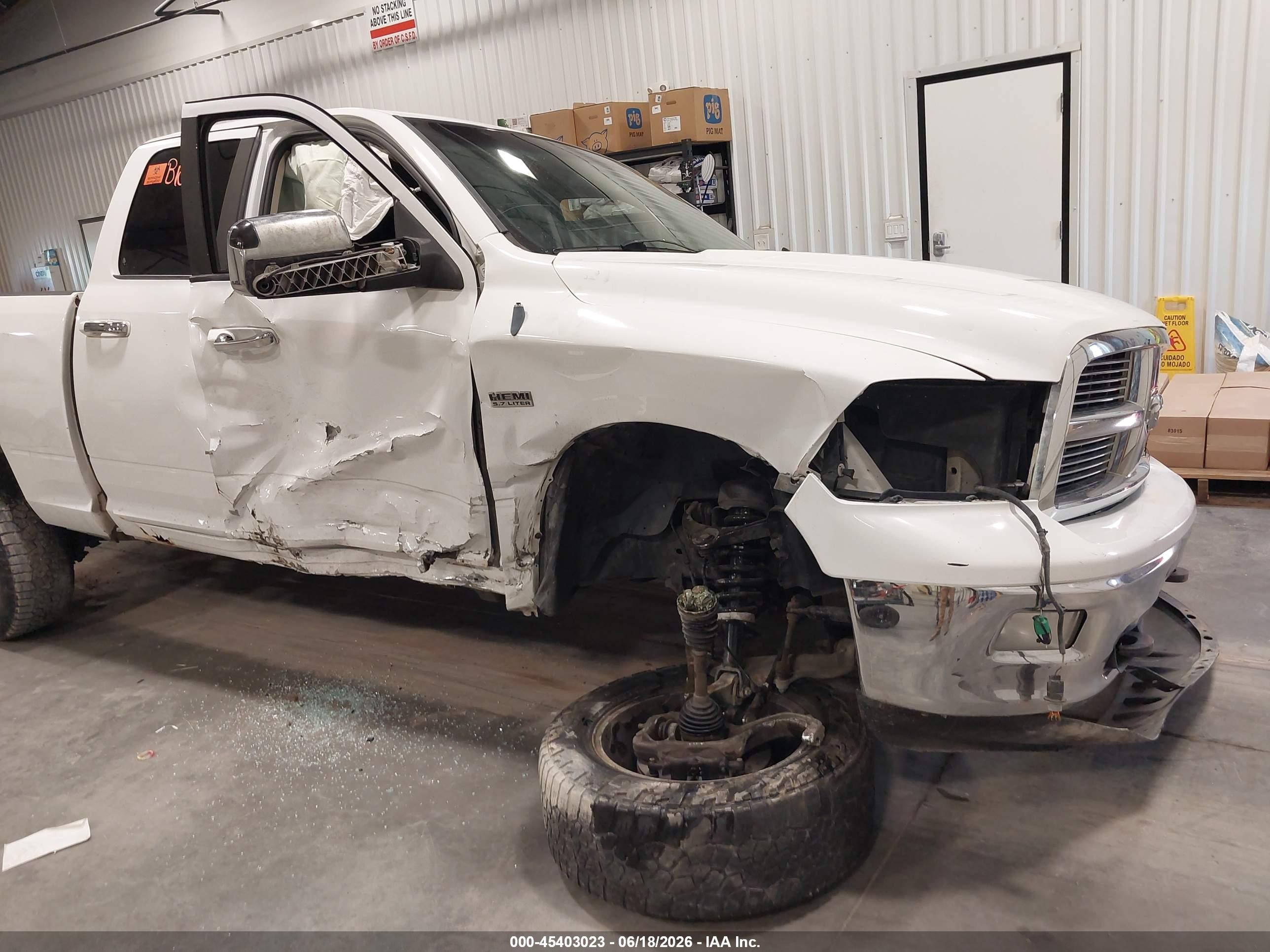 2011 Ram Ram 1500 Slt Белый vin: 1D7RV1GT3BS647942