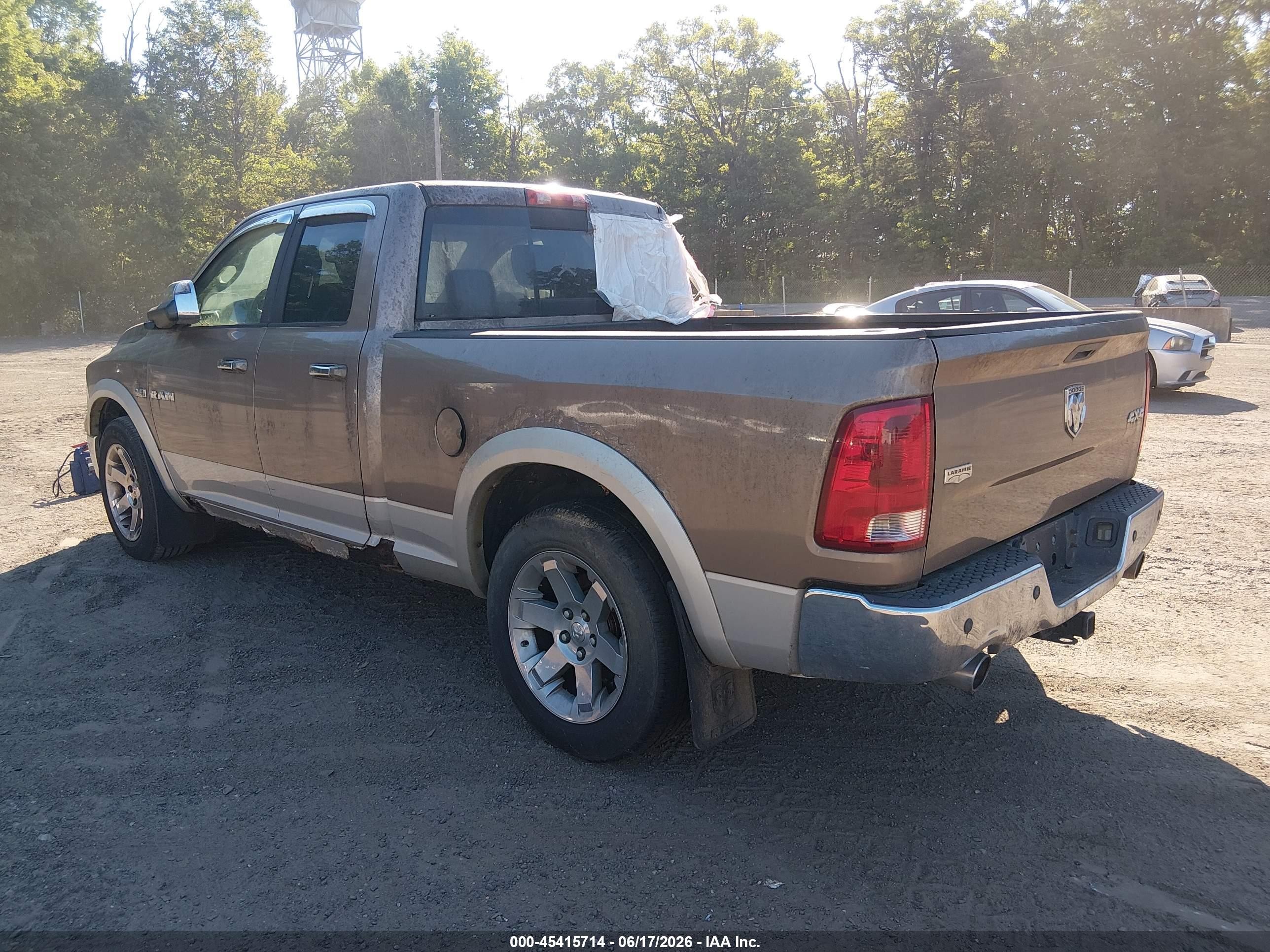 2010 Dodge Ram 1500 Laramie Gold vin: 1D7RV1GT4AS210434