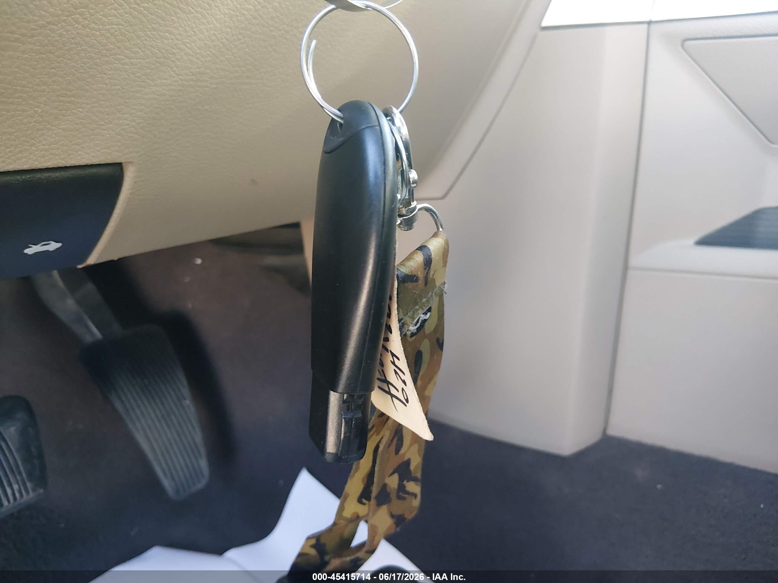 2010 Dodge Ram 1500 Laramie Gold vin: 1D7RV1GT4AS210434