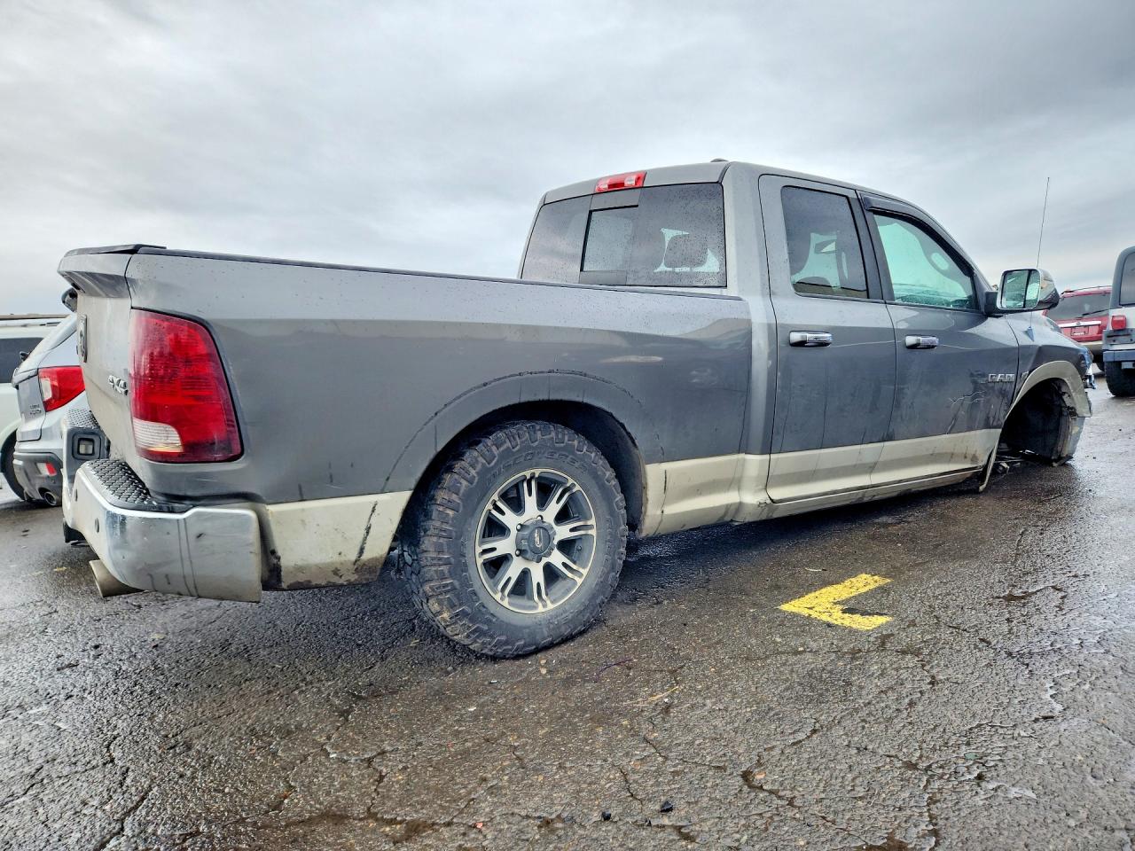 2010 Dodge Ram 1500 Gray vin: 1D7RV1GT4AS214824