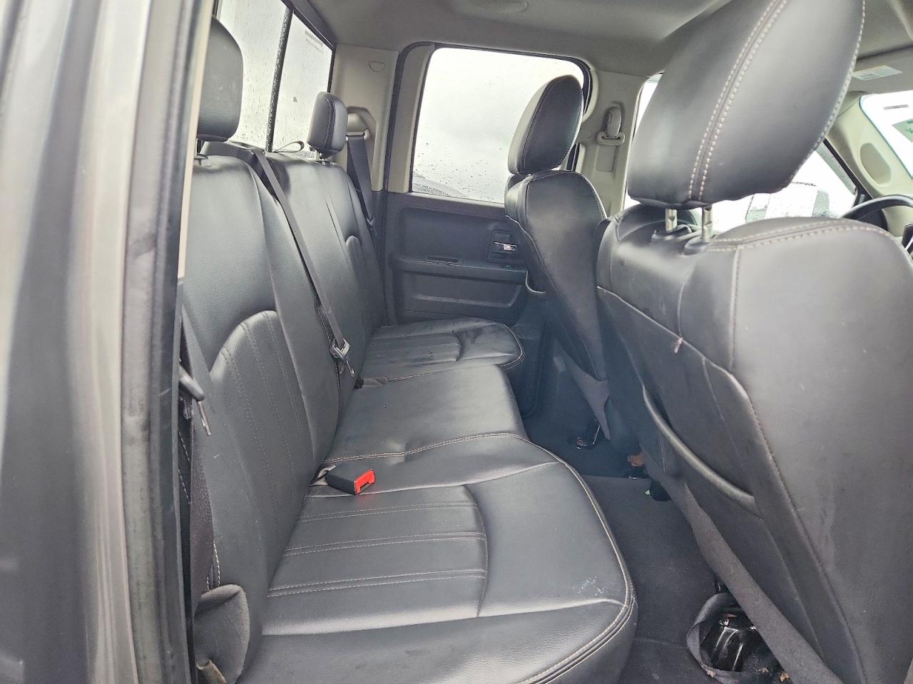 2010 Dodge Ram 1500 Gray vin: 1D7RV1GT4AS214824