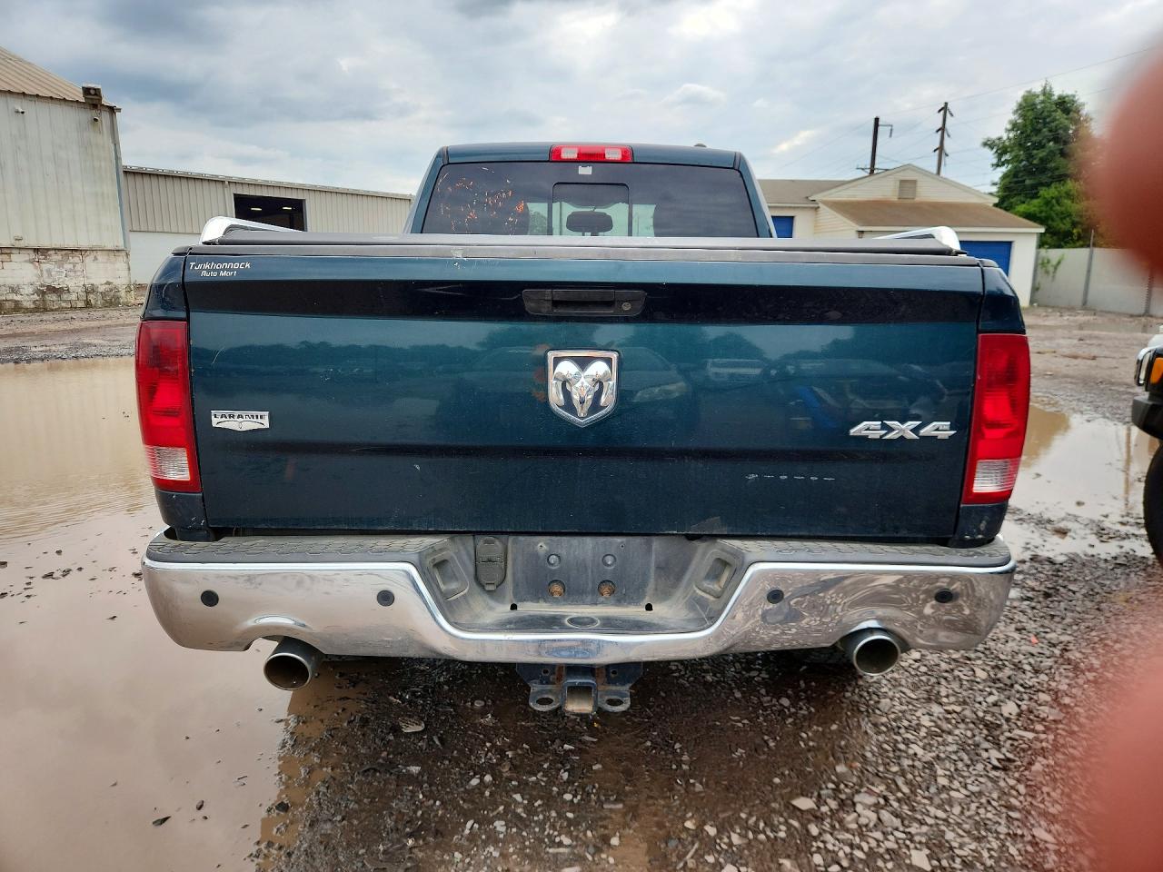 2011 Dodge Ram 1500 Green vin: 1D7RV1GT4BS546439