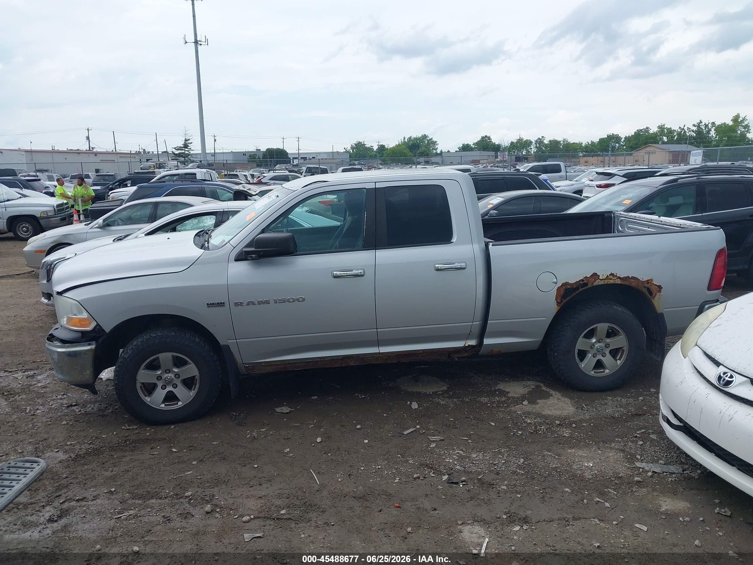 2011 Ram Ram 1500 Slt Серебряный vin: 1D7RV1GT4BS626923
