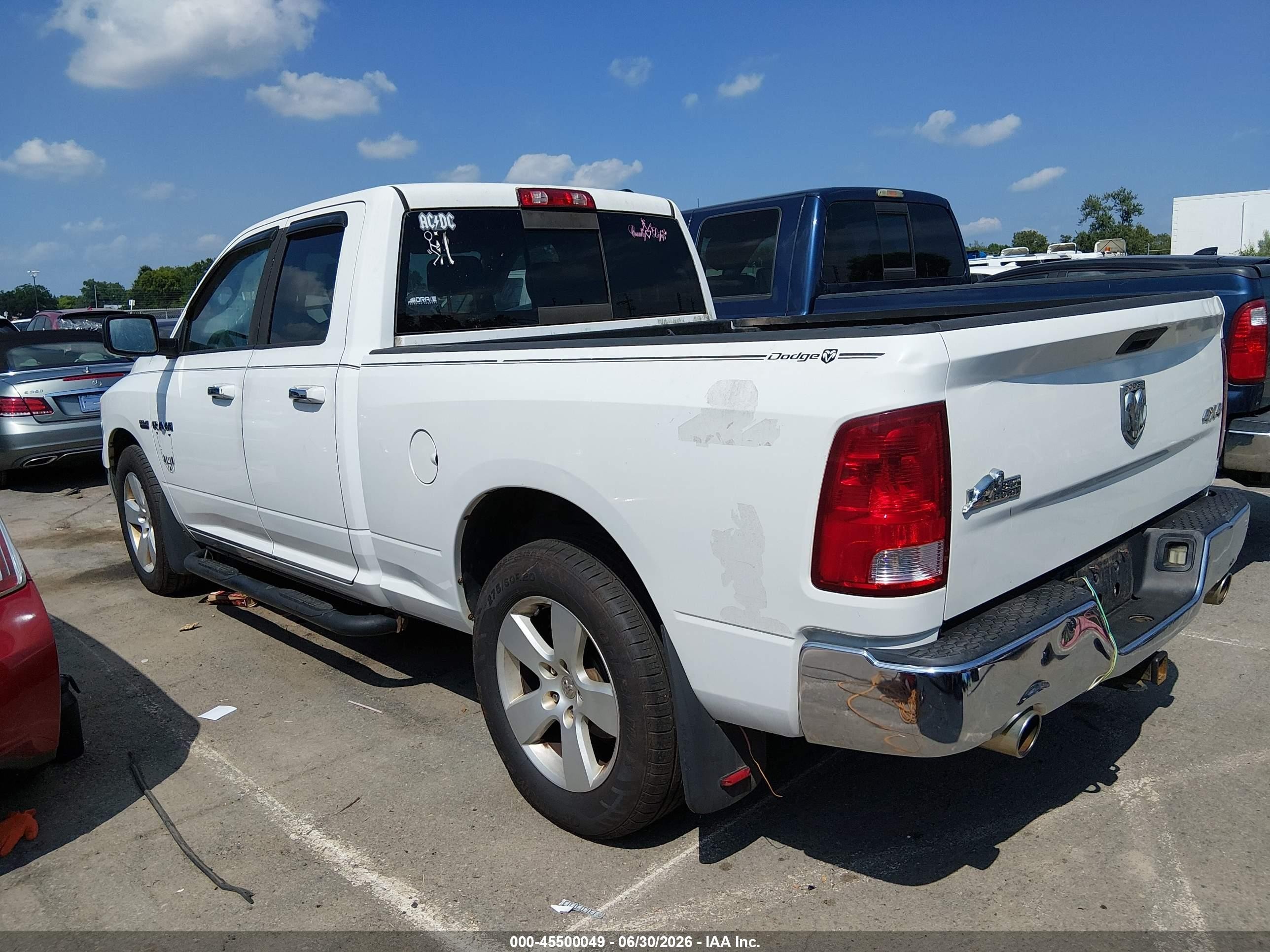 2010 Dodge Ram 1500 Slt/sport/trx White vin: 1D7RV1GT5AS130415