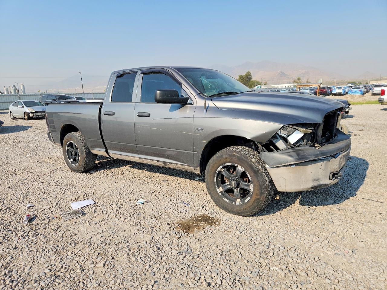 2011 Dodge Ram 1500 Серый vin: 1D7RV1GT5BS659896