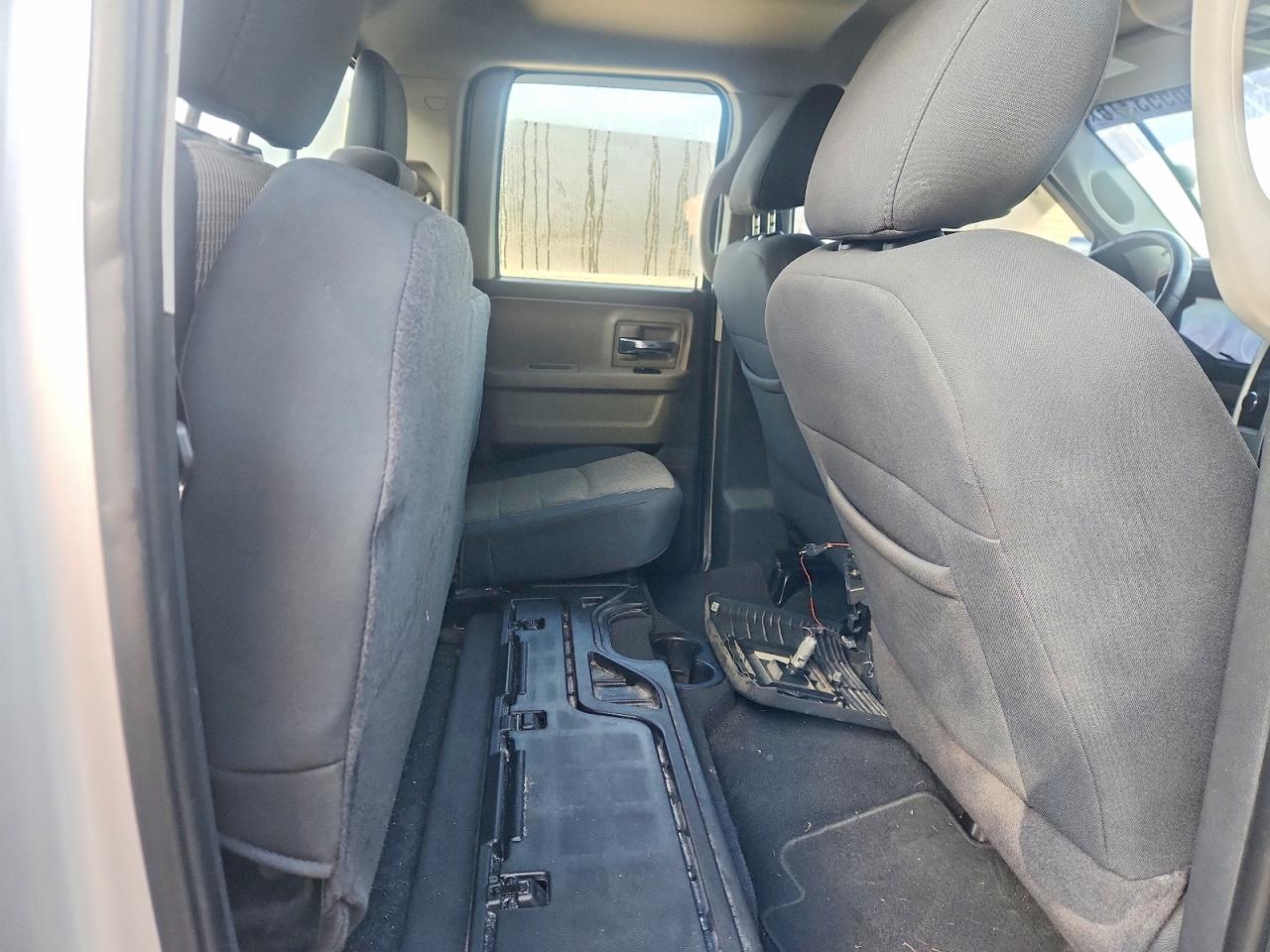 2011 Dodge Ram 1500 Silver vin: 1D7RV1GT5BS667903