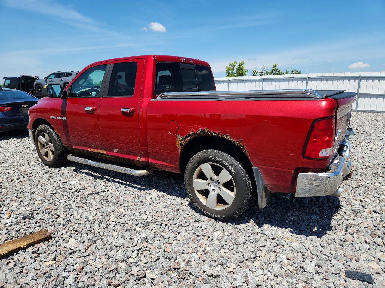 2010 Dodge Ram 1500 Red vin: 1D7RV1GT6AS117379
