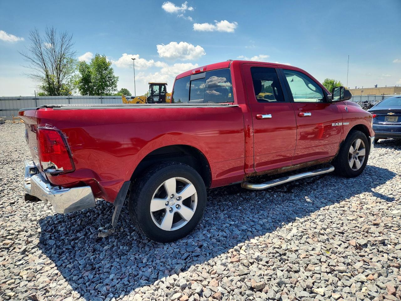 2010 Dodge Ram 1500 Red vin: 1D7RV1GT6AS117379