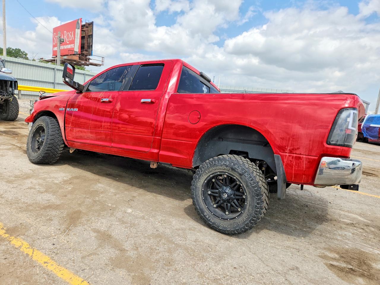 2010 Dodge Ram 1500 Red vin: 1D7RV1GT6AS193992