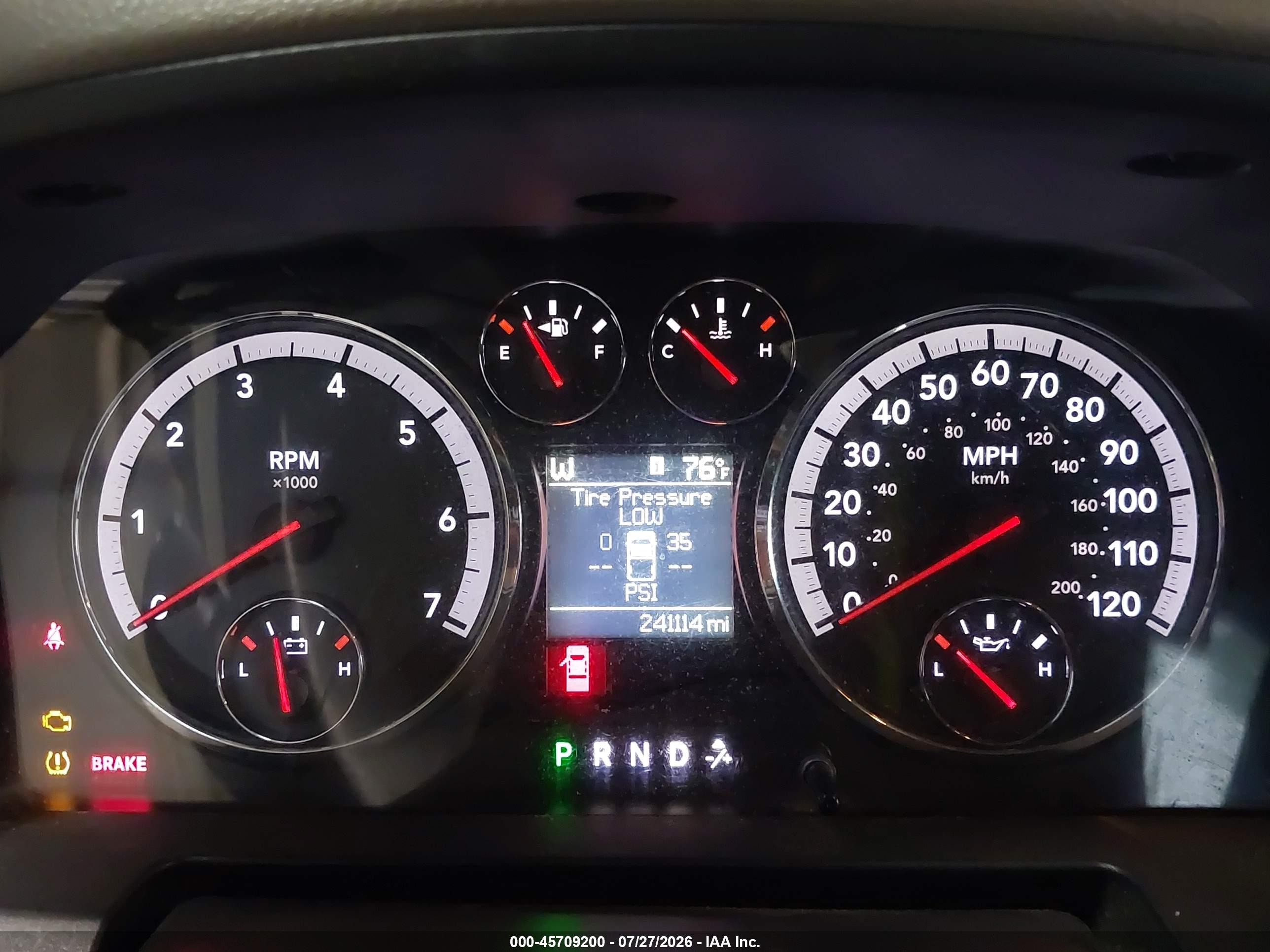 2010 Dodge Ram 1500 Slt/sport/trx Кремовый vin: 1D7RV1GT6AS235030