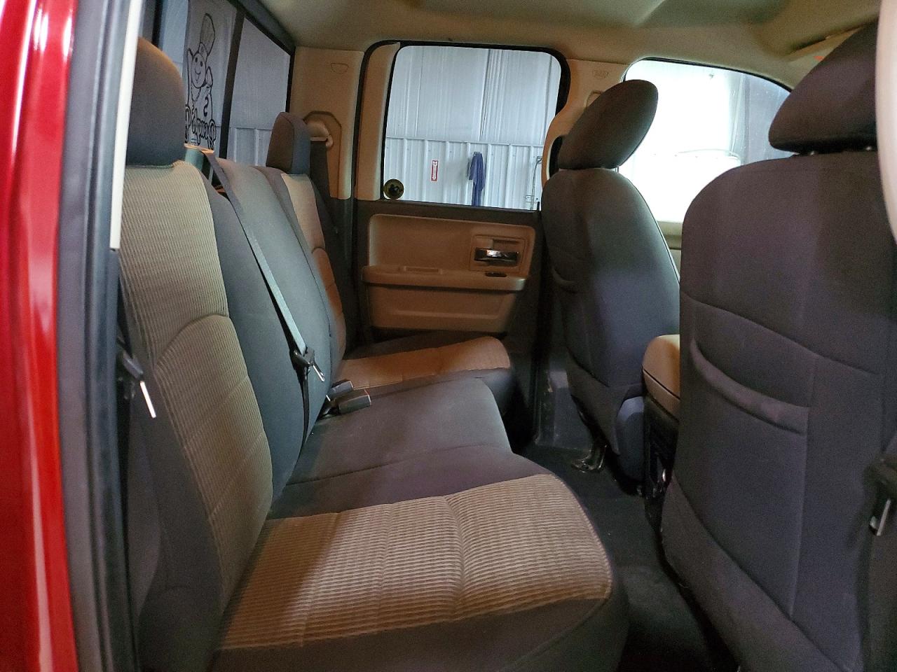 2010 Dodge Ram 1500 Red vin: 1D7RV1GT6AS261482