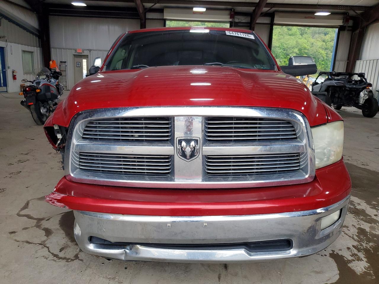 2010 Dodge Ram 1500 Red vin: 1D7RV1GT6AS261482