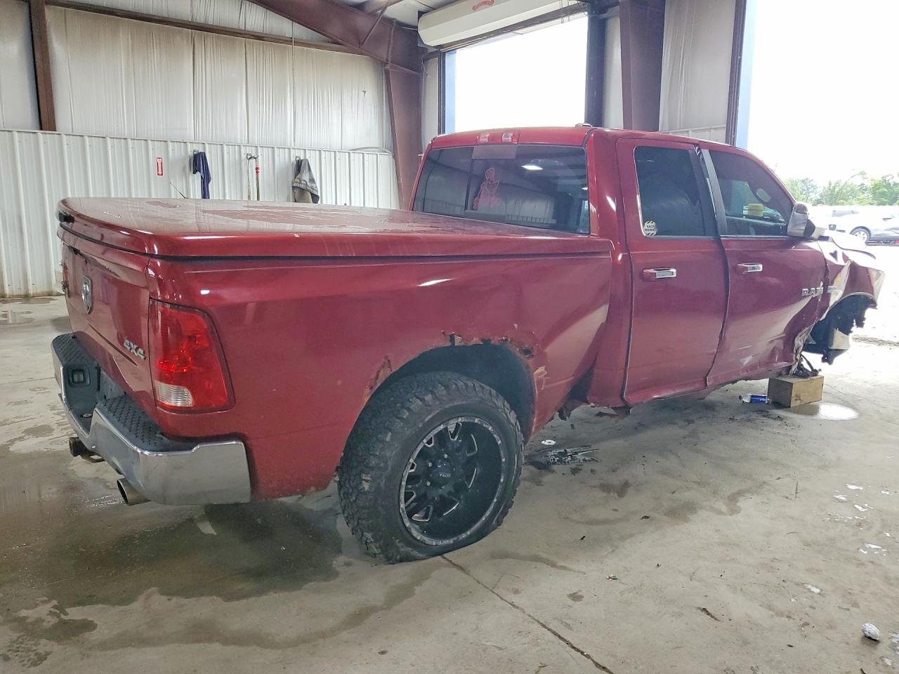 2010 Dodge Ram 1500 Red vin: 1D7RV1GT6AS261482