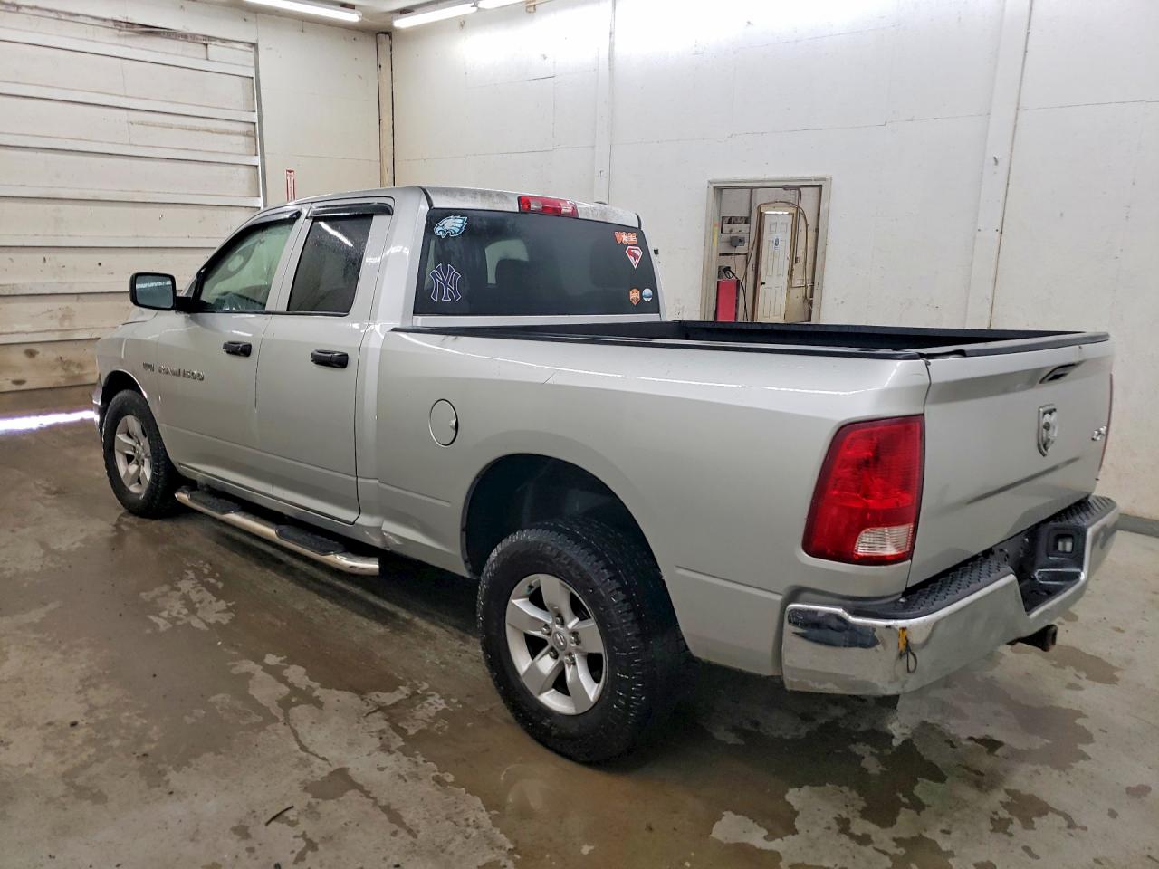 2011 Dodge Ram 1500 Silver vin: 1D7RV1GT6BS509943