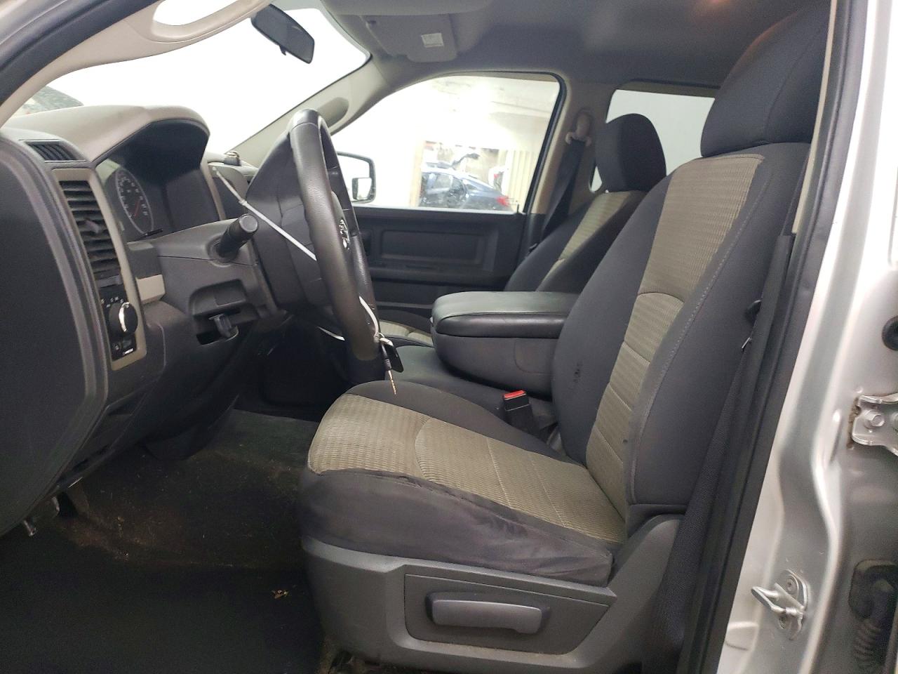 2011 Dodge Ram 1500 Silver vin: 1D7RV1GT6BS509943