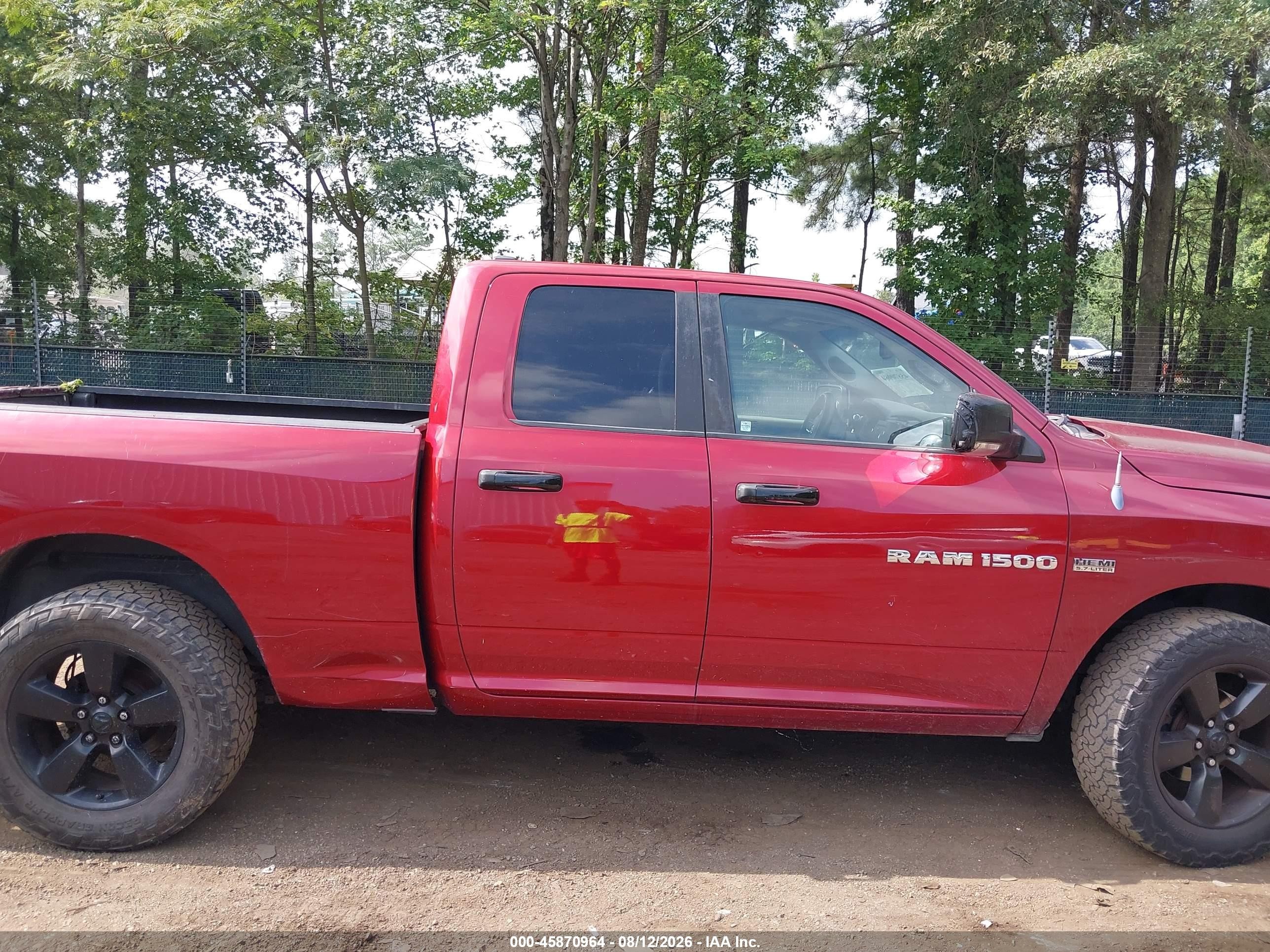 2011 Ram Ram 1500 Slt Red vin: 1D7RV1GT6BS545115