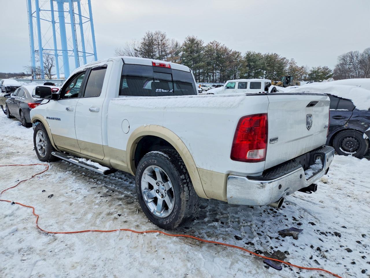 2011 Dodge Ram 1500 Two Tone vin: 1D7RV1GT6BS562254