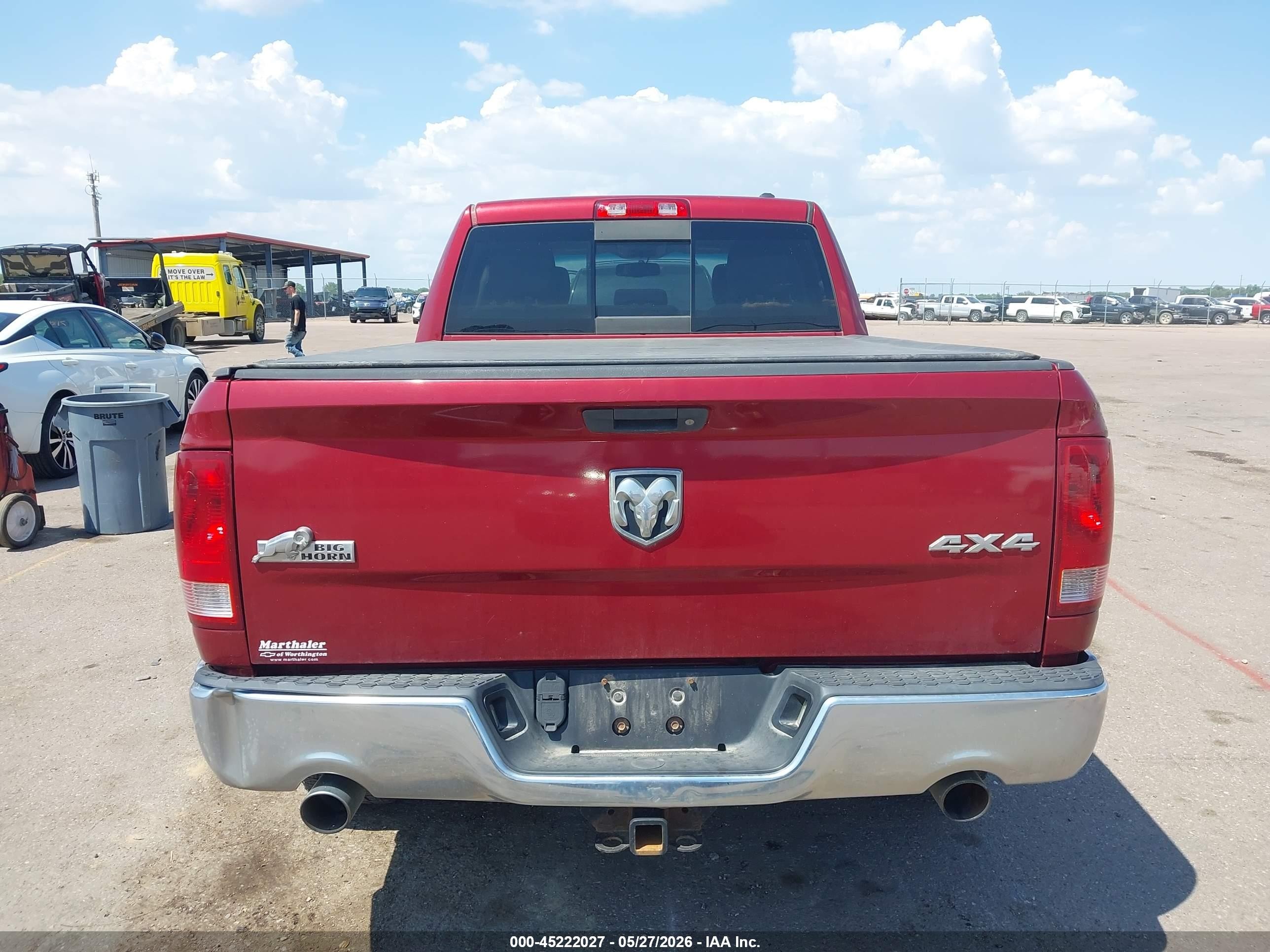 2011 Ram Ram 1500 Slt Red vin: 1D7RV1GT6BS645358