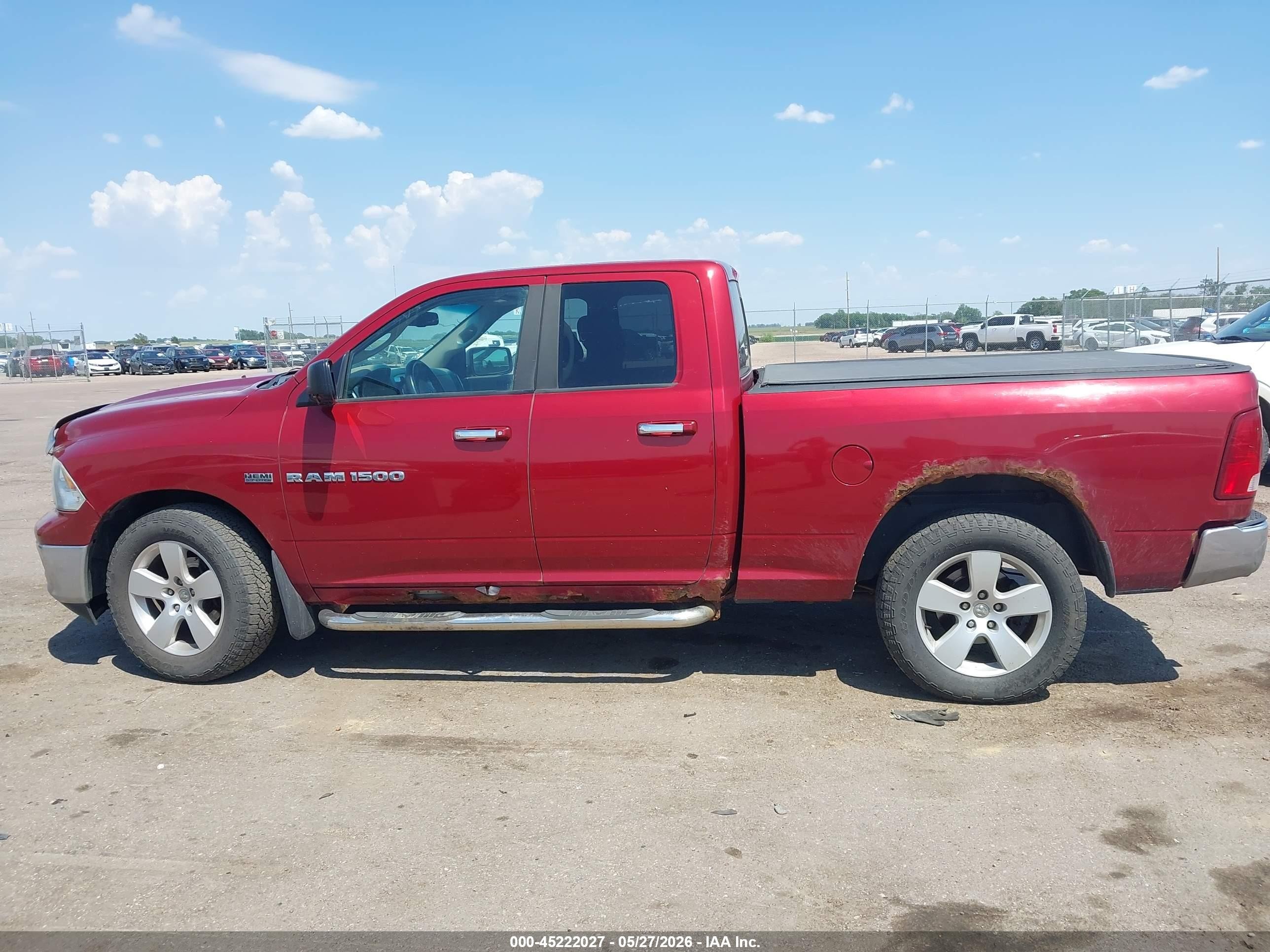 2011 Ram Ram 1500 Slt Red vin: 1D7RV1GT6BS645358