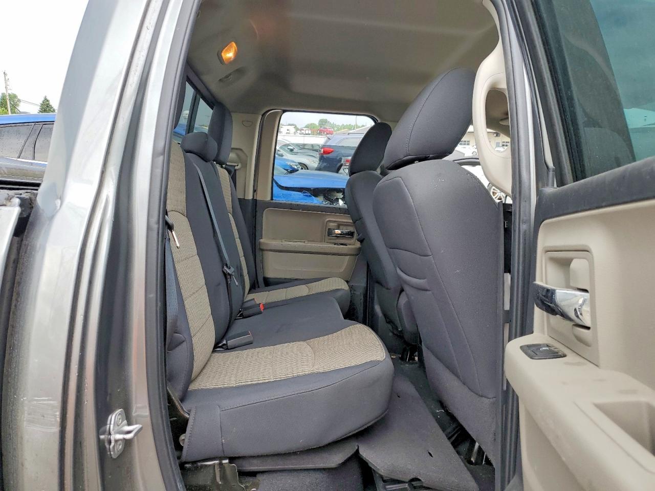 2011 Dodge Ram 1500 Серый vin: 1D7RV1GT6BS659809