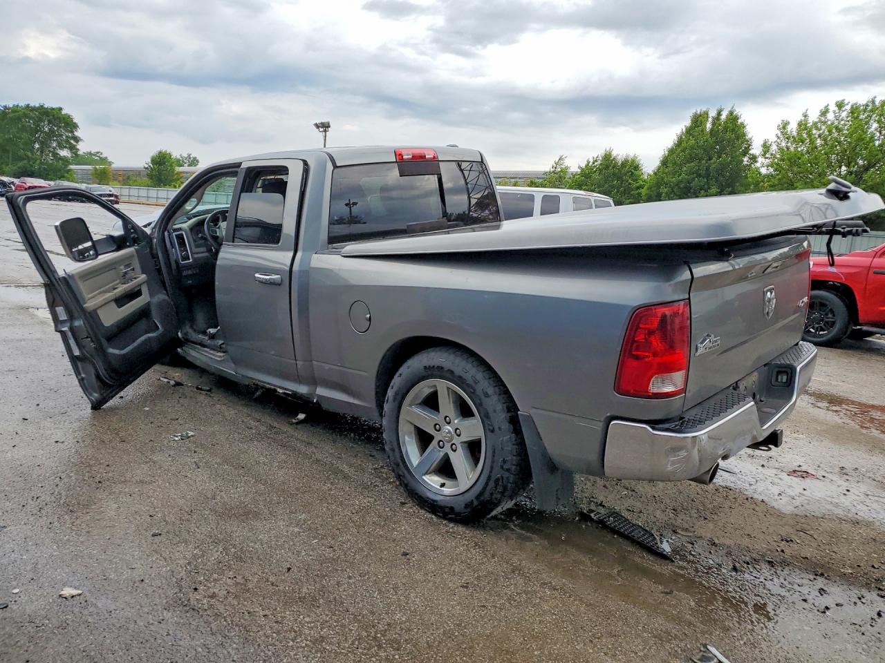 2011 Dodge Ram 1500 Серый vin: 1D7RV1GT6BS659809
