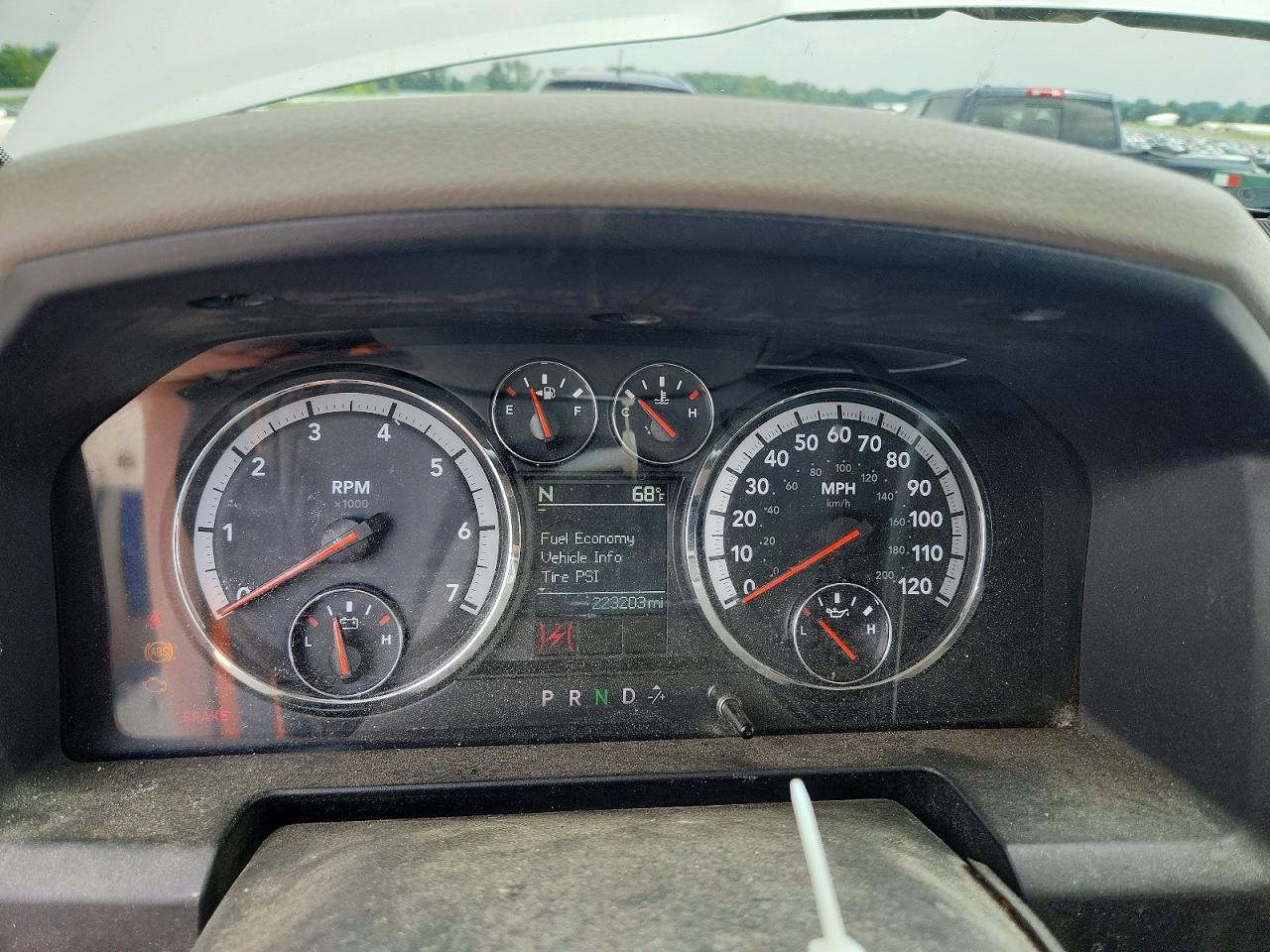 2010 Dodge Ram 1500 Желто-коричневый vin: 1D7RV1GT7AS186095
