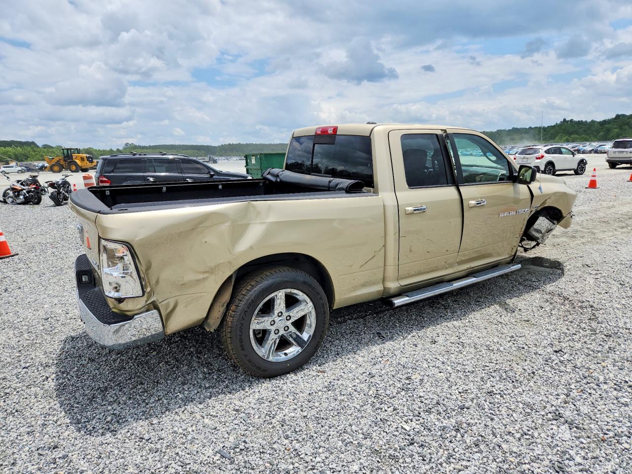 2011 Dodge Ram 1500 Gold vin: 1D7RV1GT7BS557841