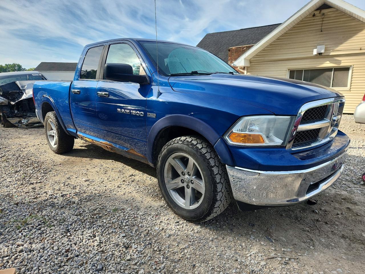 2011 Dodge Ram 1500 Синий vin: 1D7RV1GT7BS613258