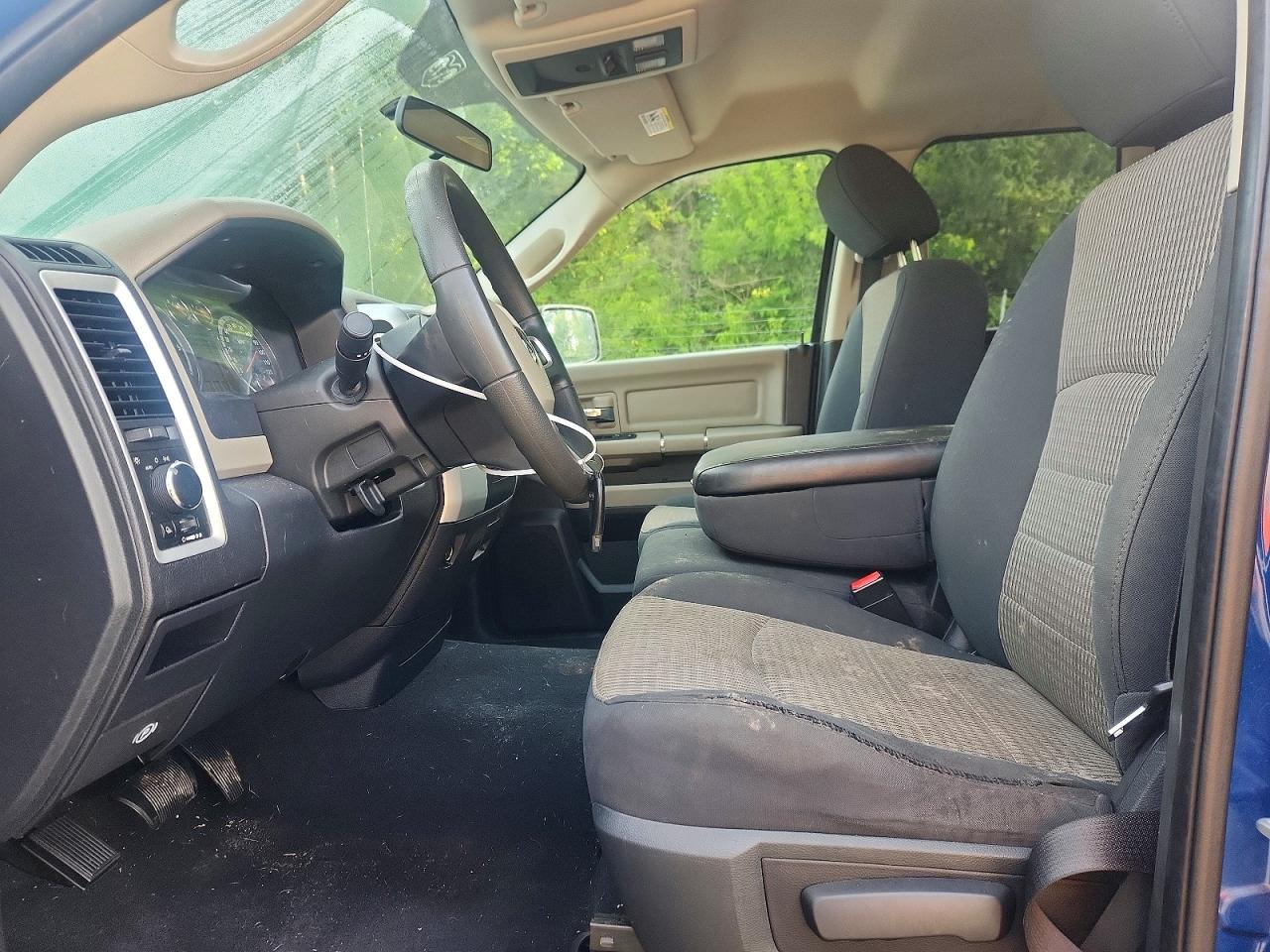 2011 Dodge Ram 1500 Синий vin: 1D7RV1GT7BS613258