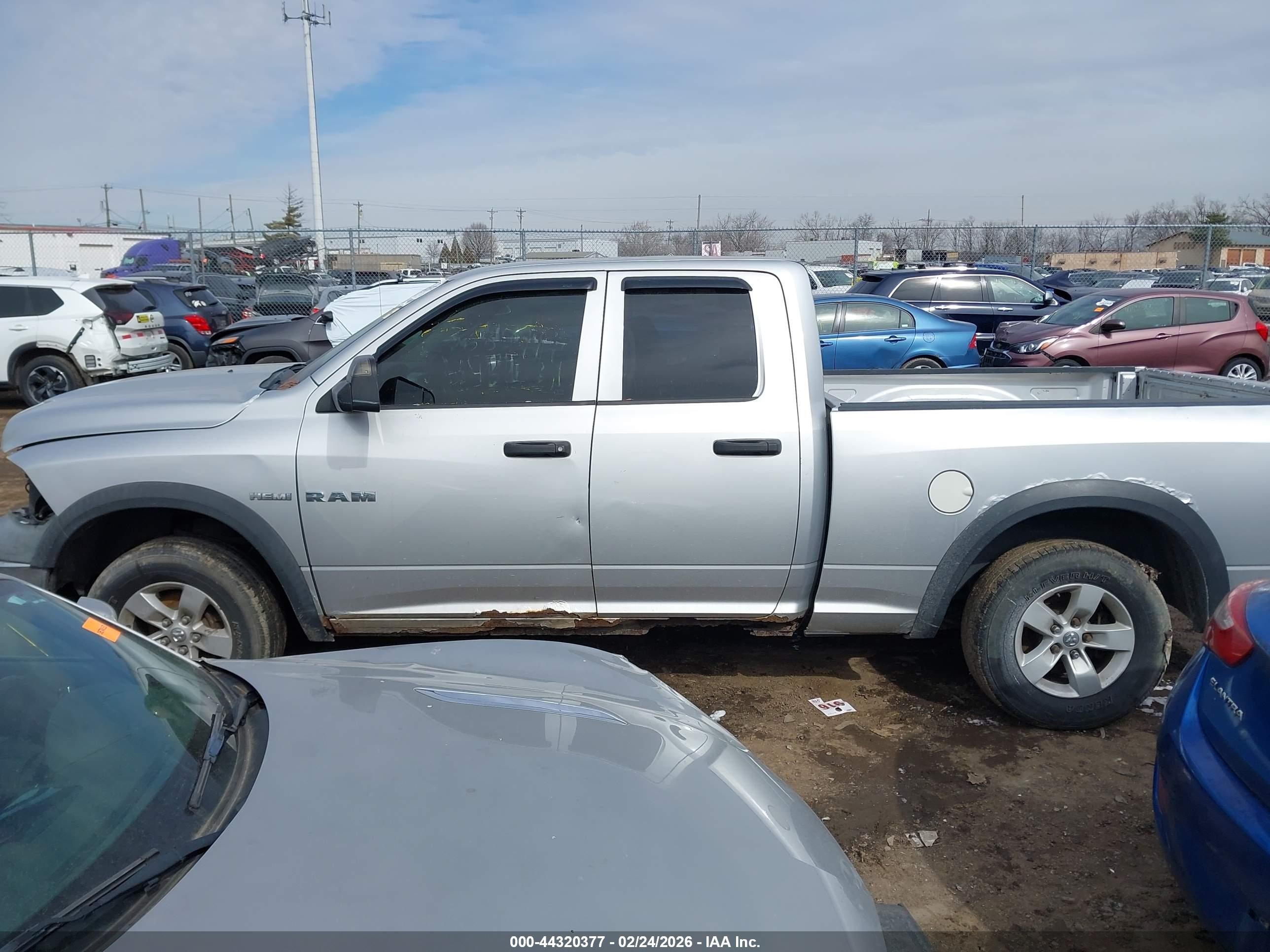 2010 Dodge Ram 1500 St Silver vin: 1D7RV1GT8AS103497